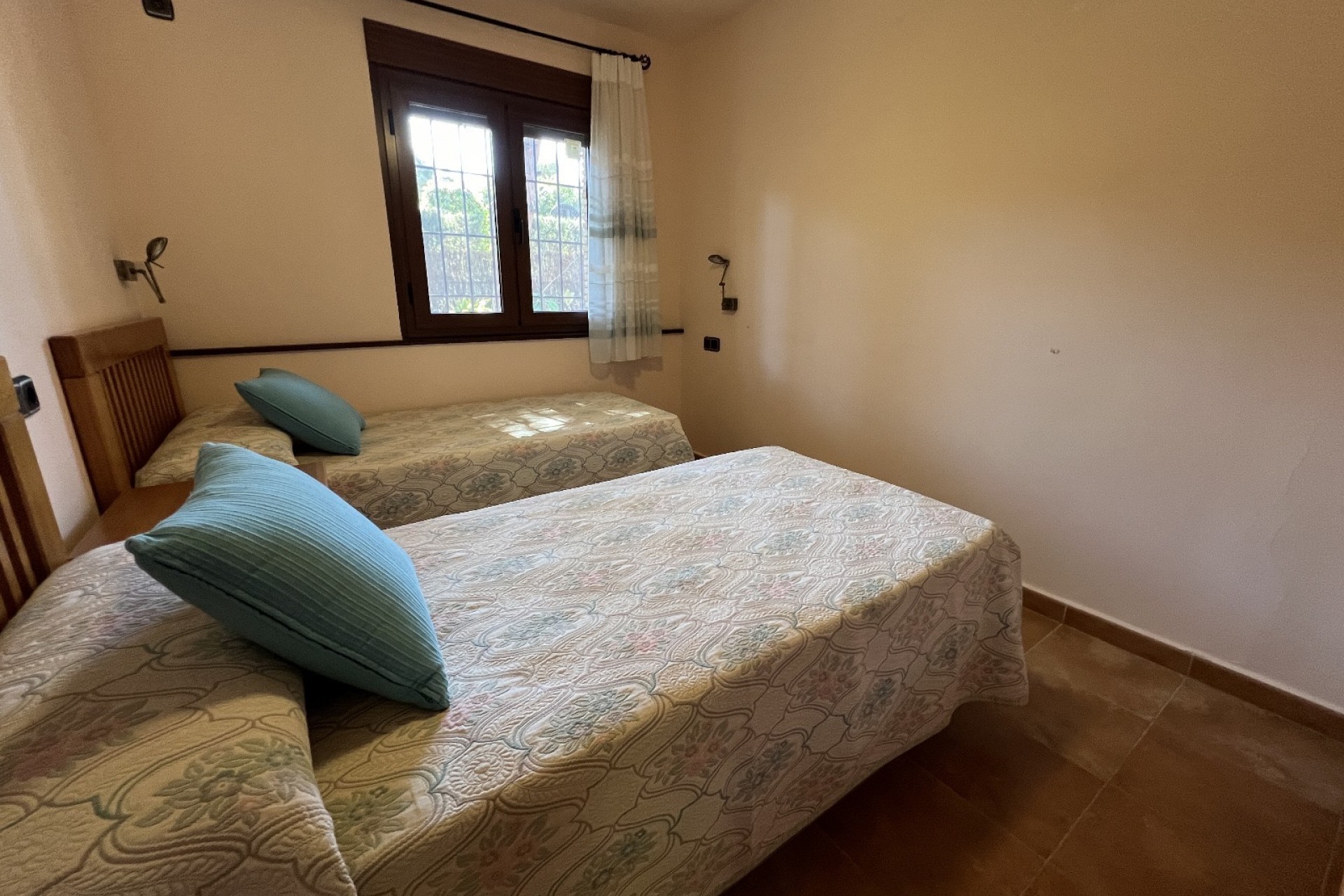 Resale - Chalet -
Orihuela Costa - Costa Blanca