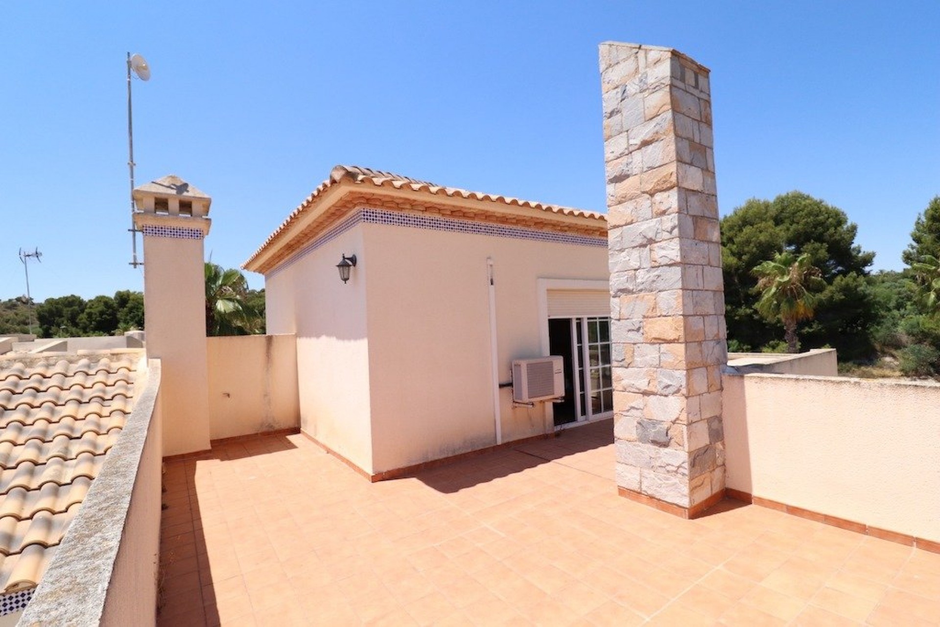 Resale - Chalet -
Orihuela Costa - Costa Blanca