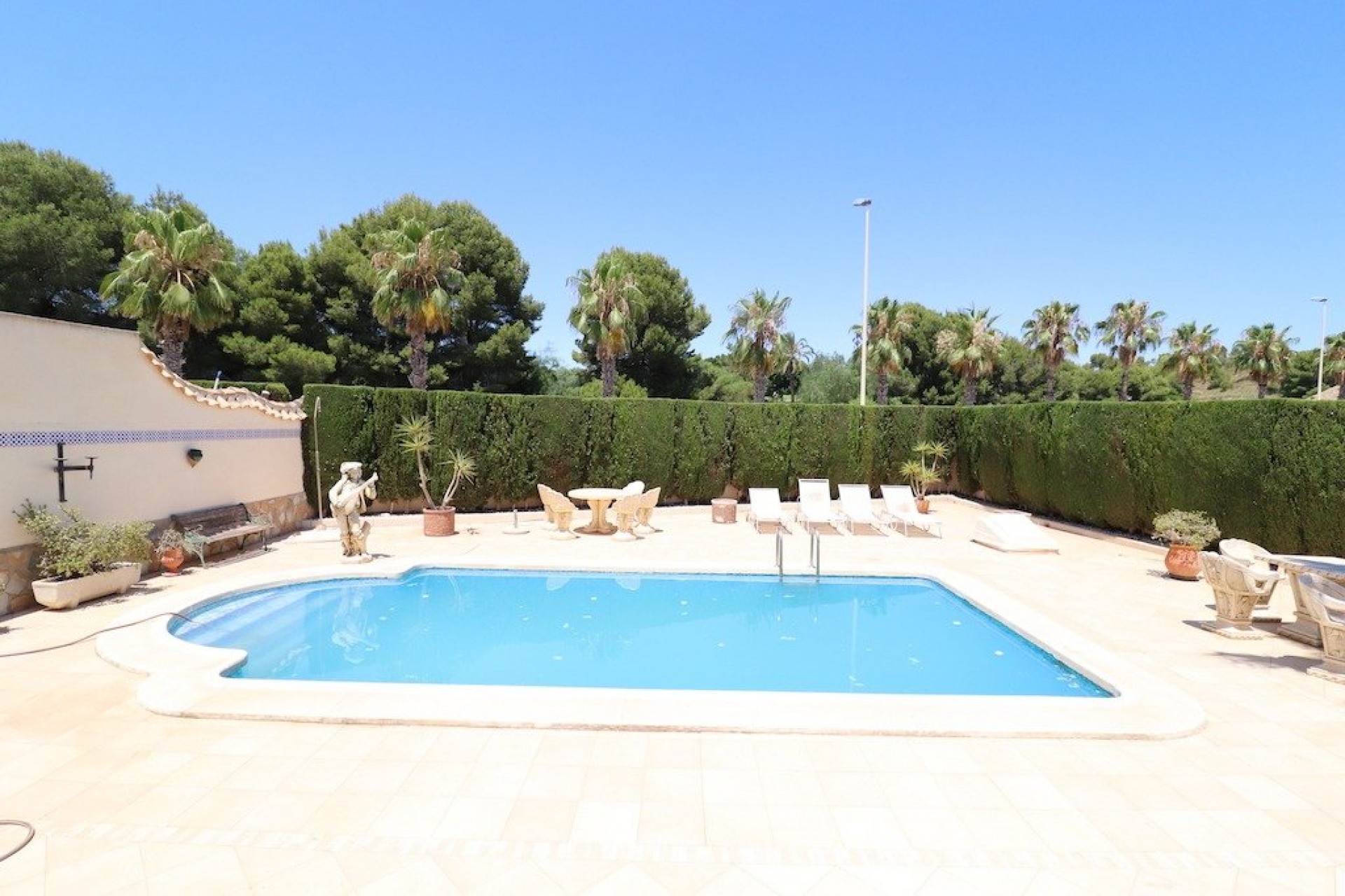 Resale - Chalet -
Orihuela Costa - Costa Blanca