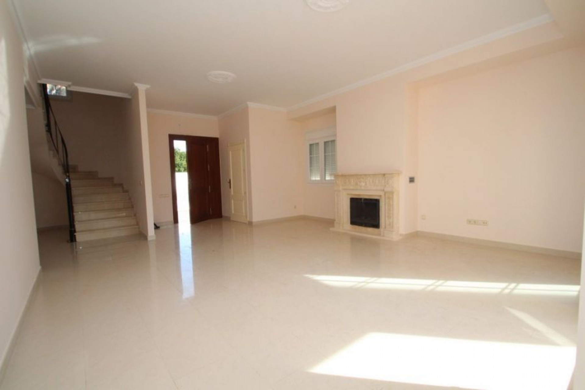 Resale - Chalet -
Orihuela Costa - Costa Blanca