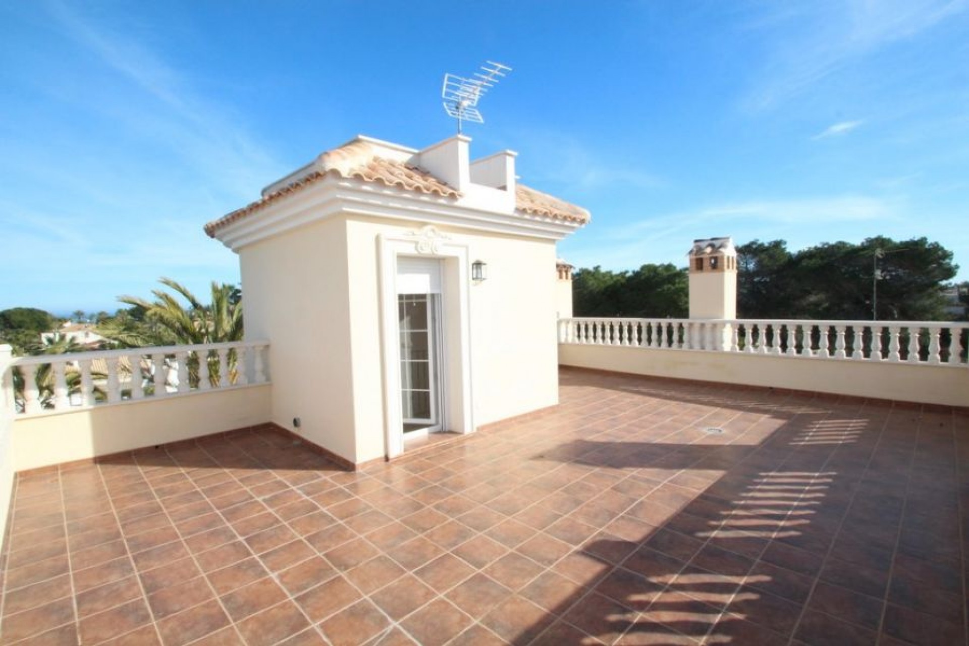 Resale - Chalet -
Orihuela Costa - Costa Blanca