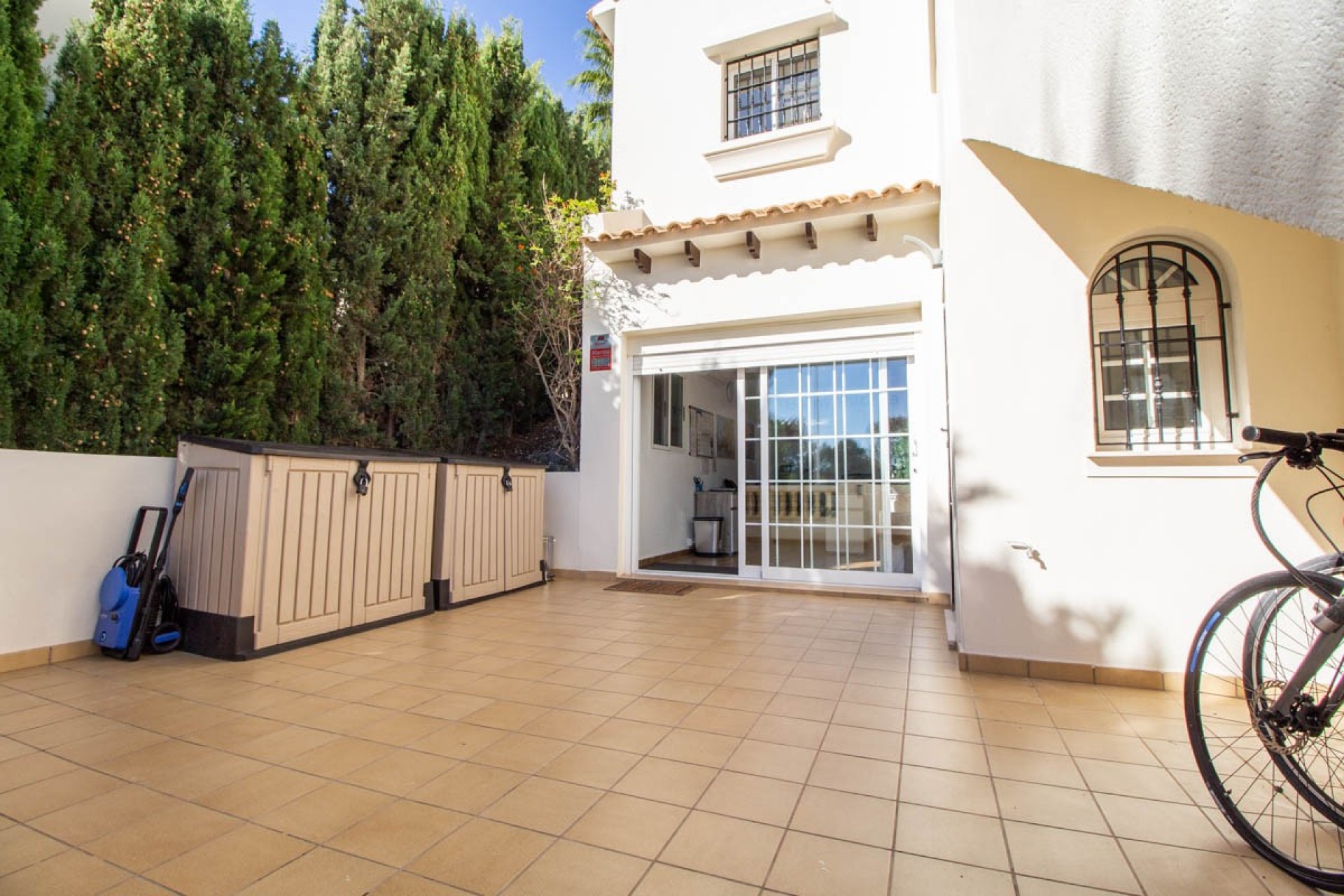 Resale - Chalet -
Orihuela Costa - Costa Blanca