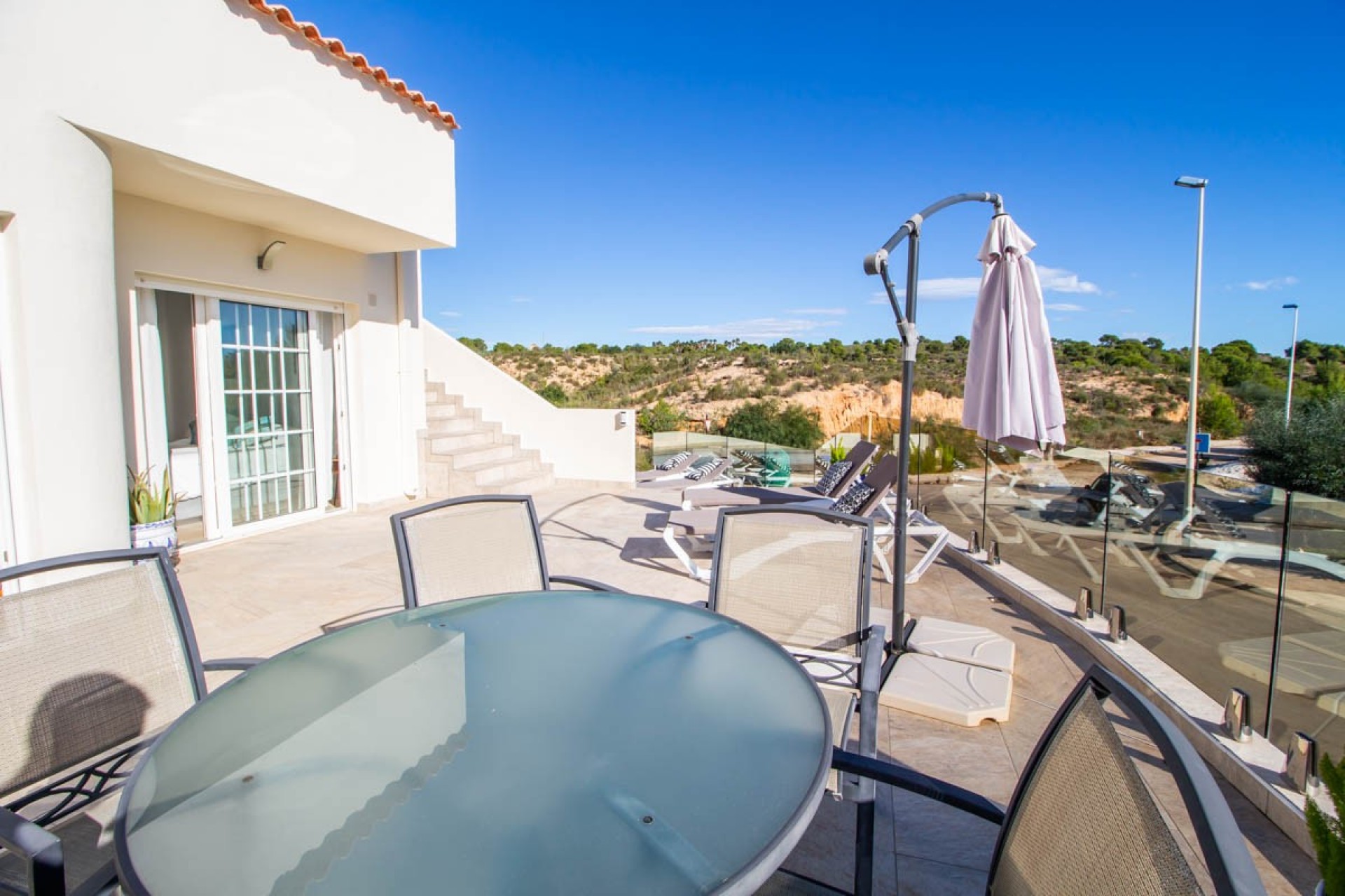 Resale - Chalet -
Orihuela Costa - Costa Blanca