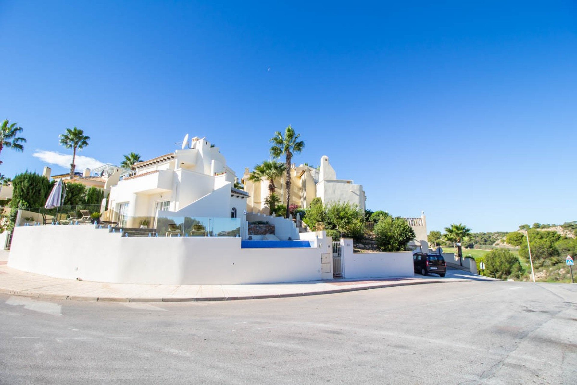 Resale - Chalet -
Orihuela Costa - Costa Blanca