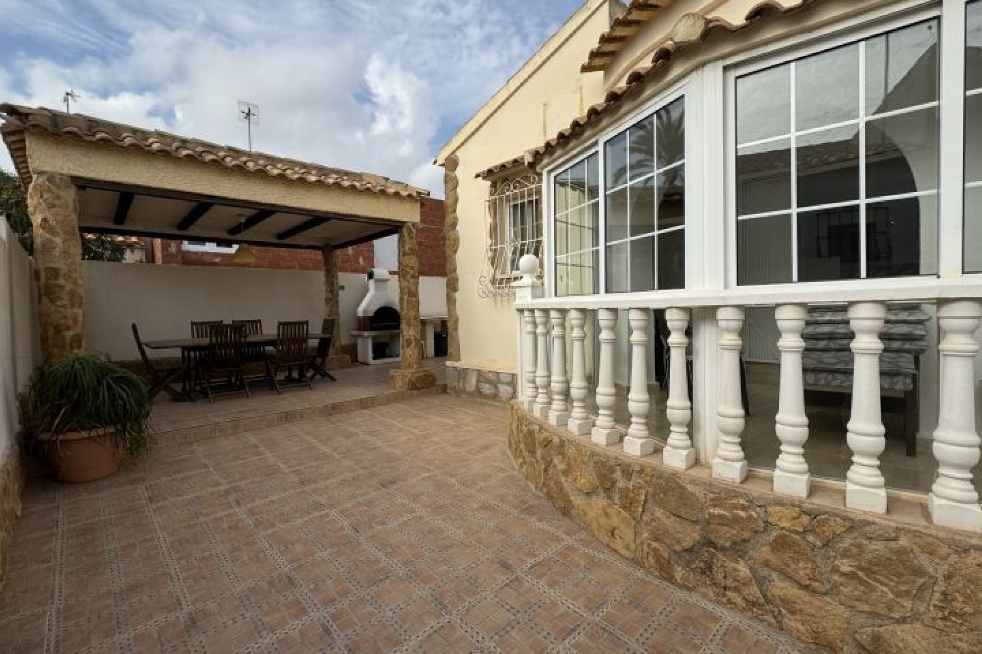 Resale - Chalet -
Orihuela Costa - Costa Blanca