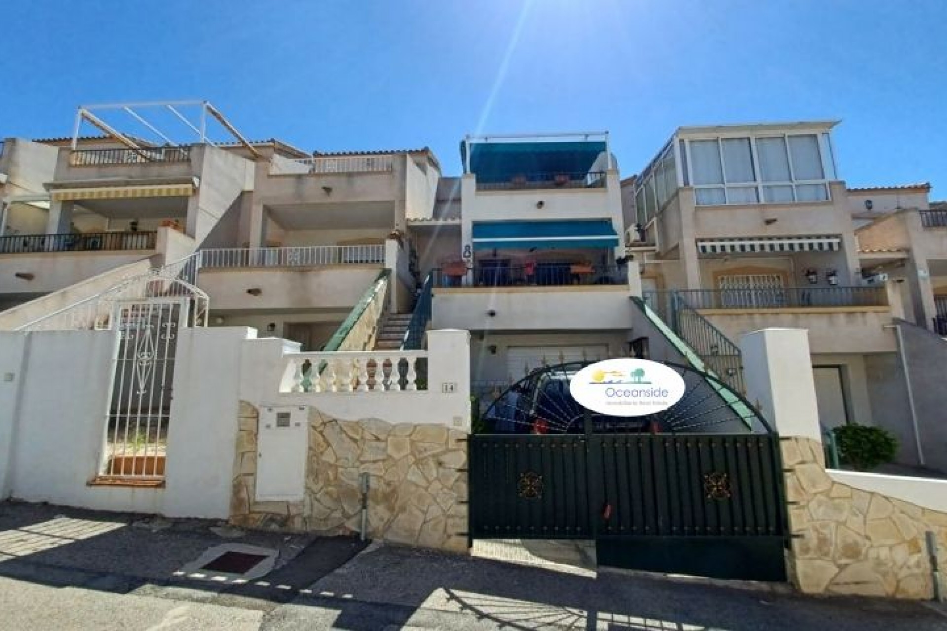 Resale - Chalet -
Orihuela Costa - Costa Blanca