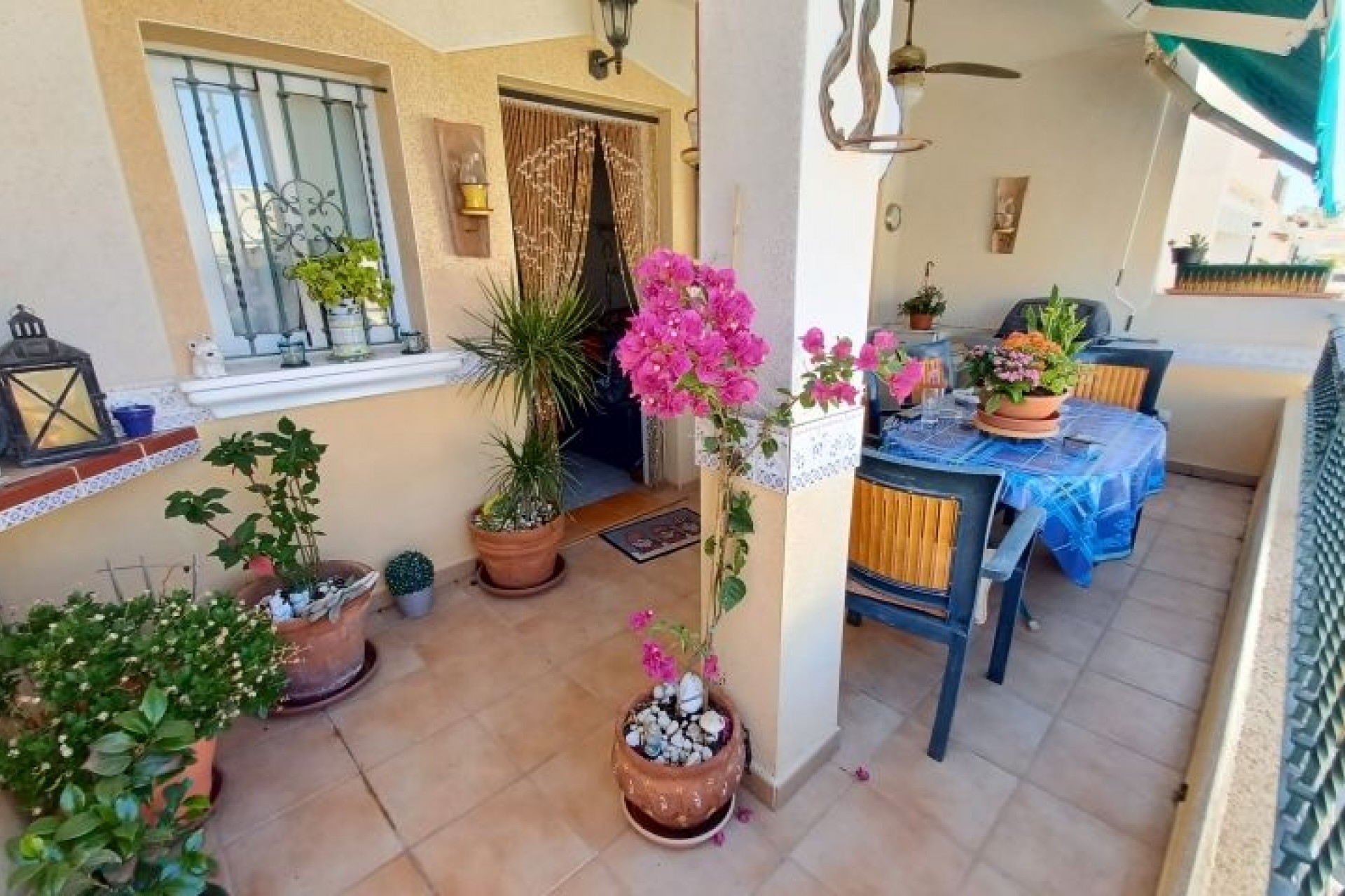 Resale - Chalet -
Orihuela Costa - Costa Blanca