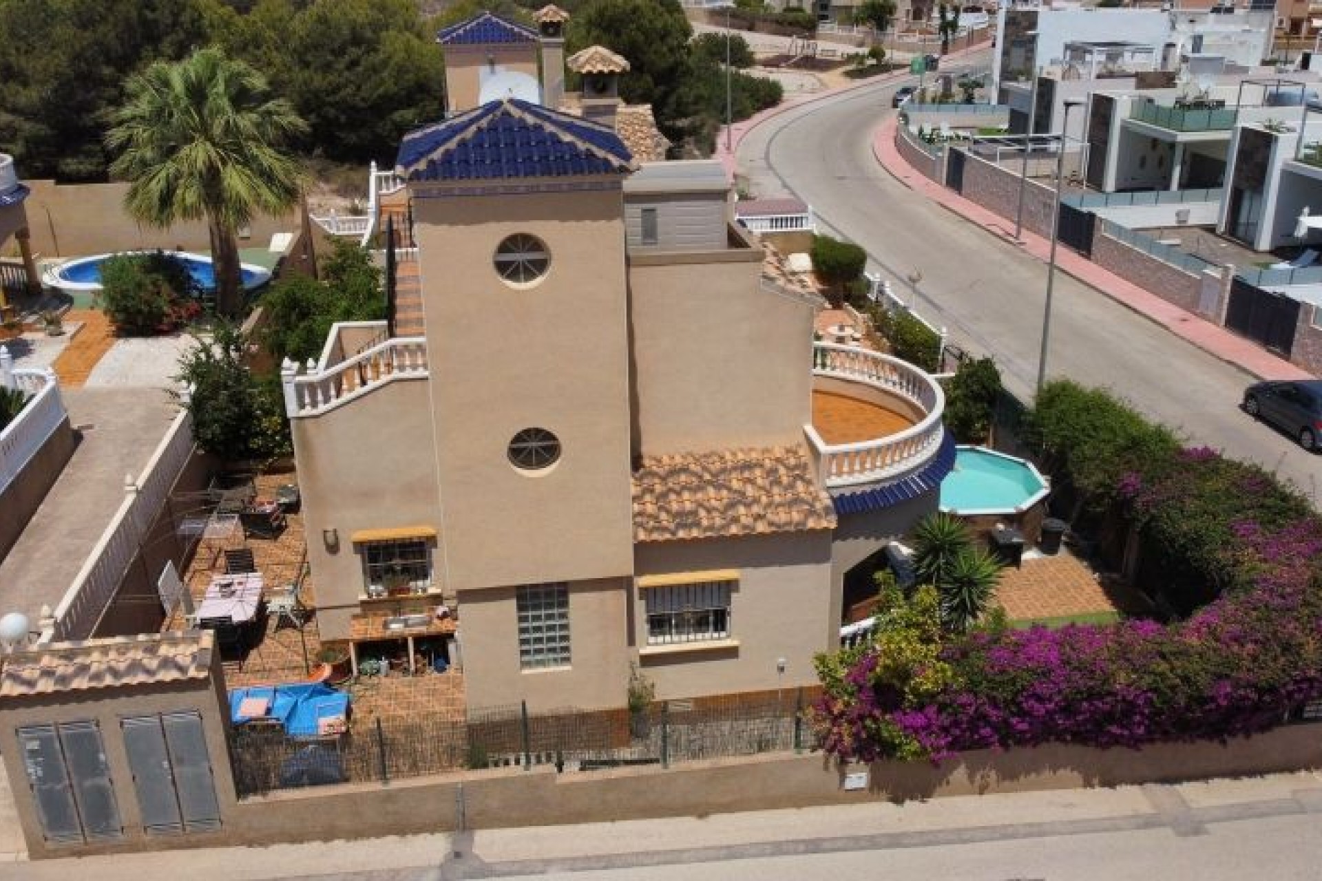 Resale - Chalet -
Orihuela Costa - Costa Blanca