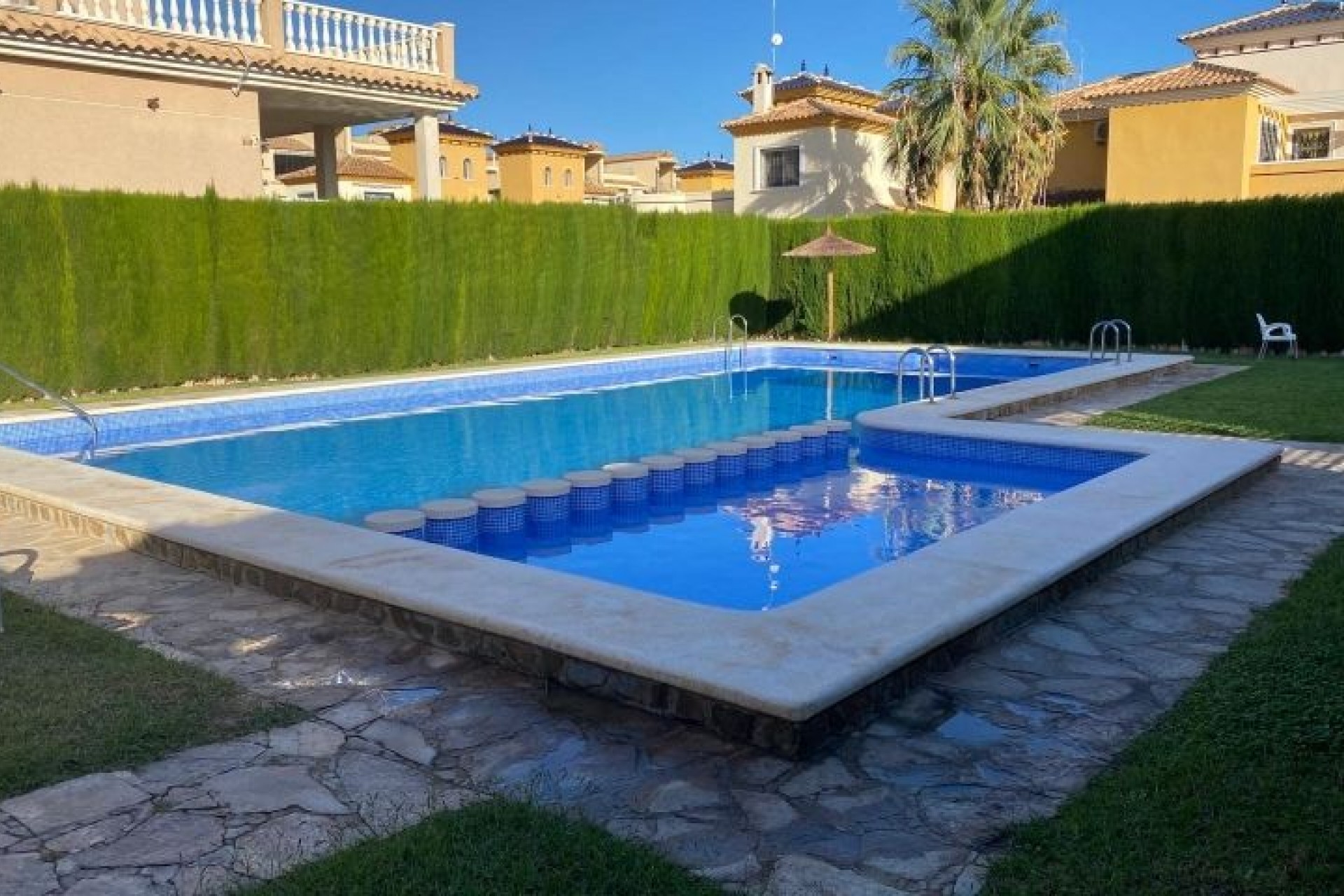 Resale - Chalet -
Orihuela Costa - Costa Blanca