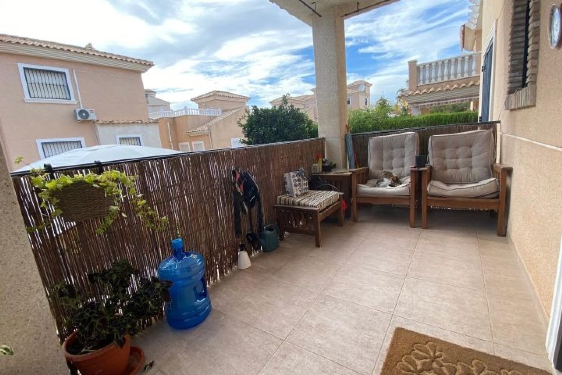 Resale - Chalet -
Orihuela Costa - Costa Blanca