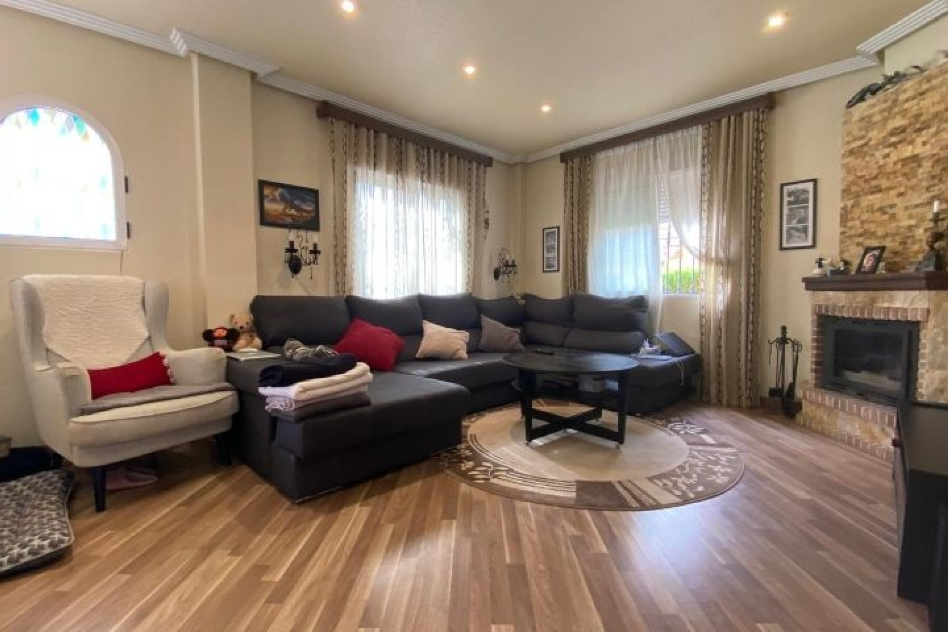 Resale - Chalet -
Orihuela Costa - Costa Blanca