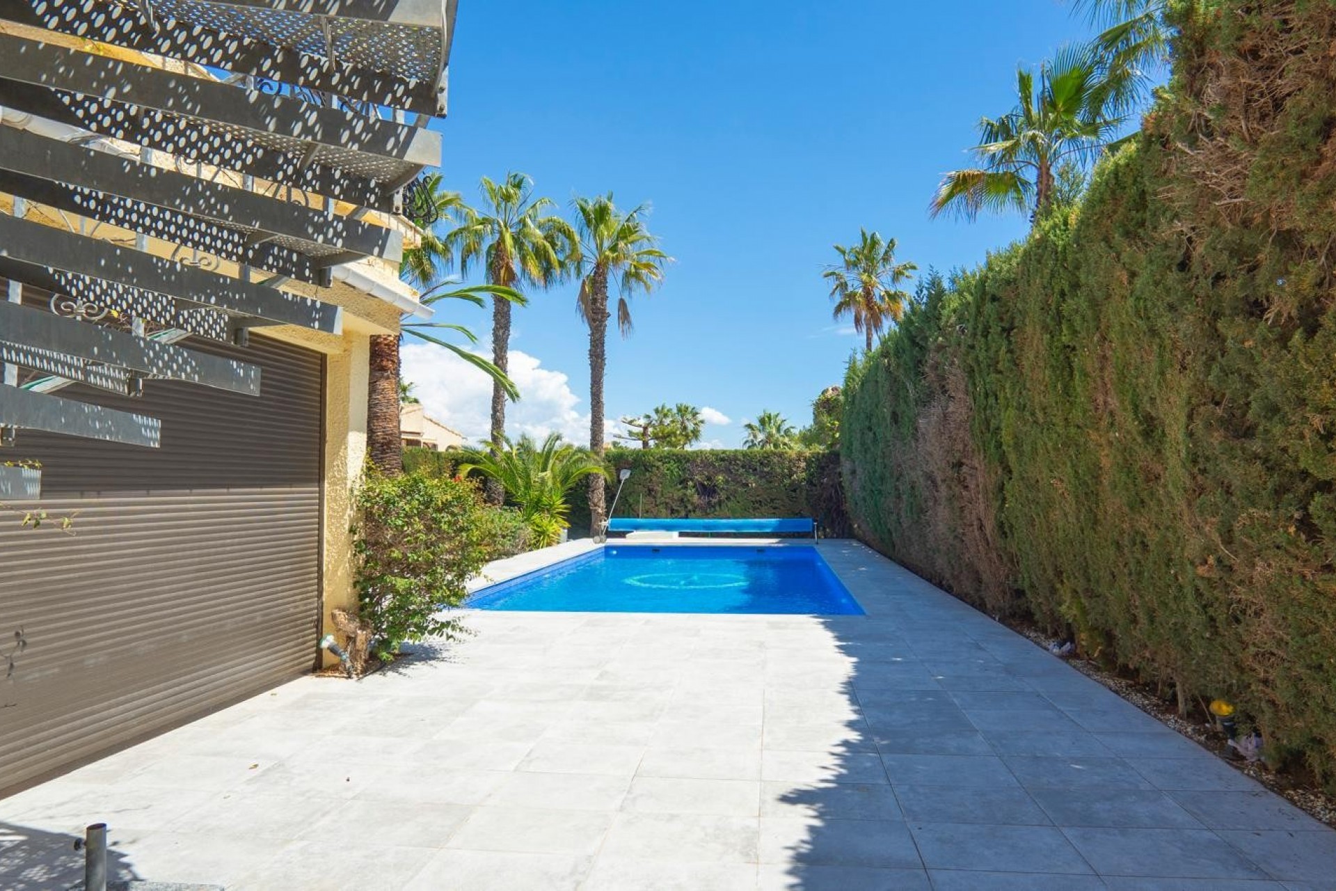 Resale - Chalet -
Orihuela Costa - Costa Blanca