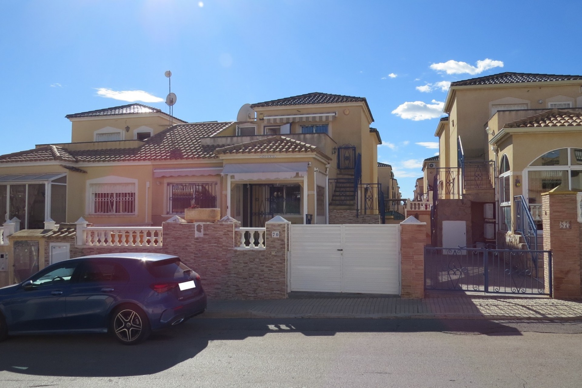 Resale - Chalet -
Orihuela Costa - Costa Blanca