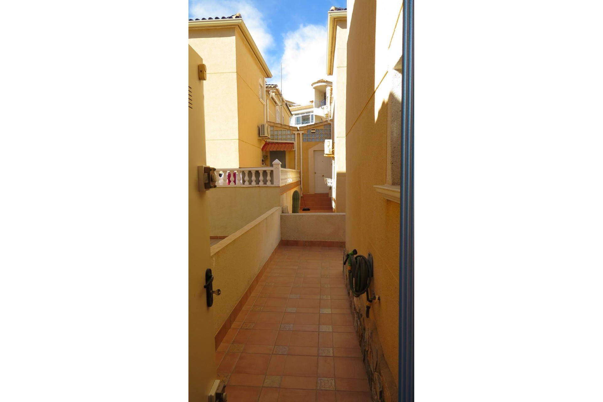 Resale - Chalet -
Orihuela Costa - Costa Blanca