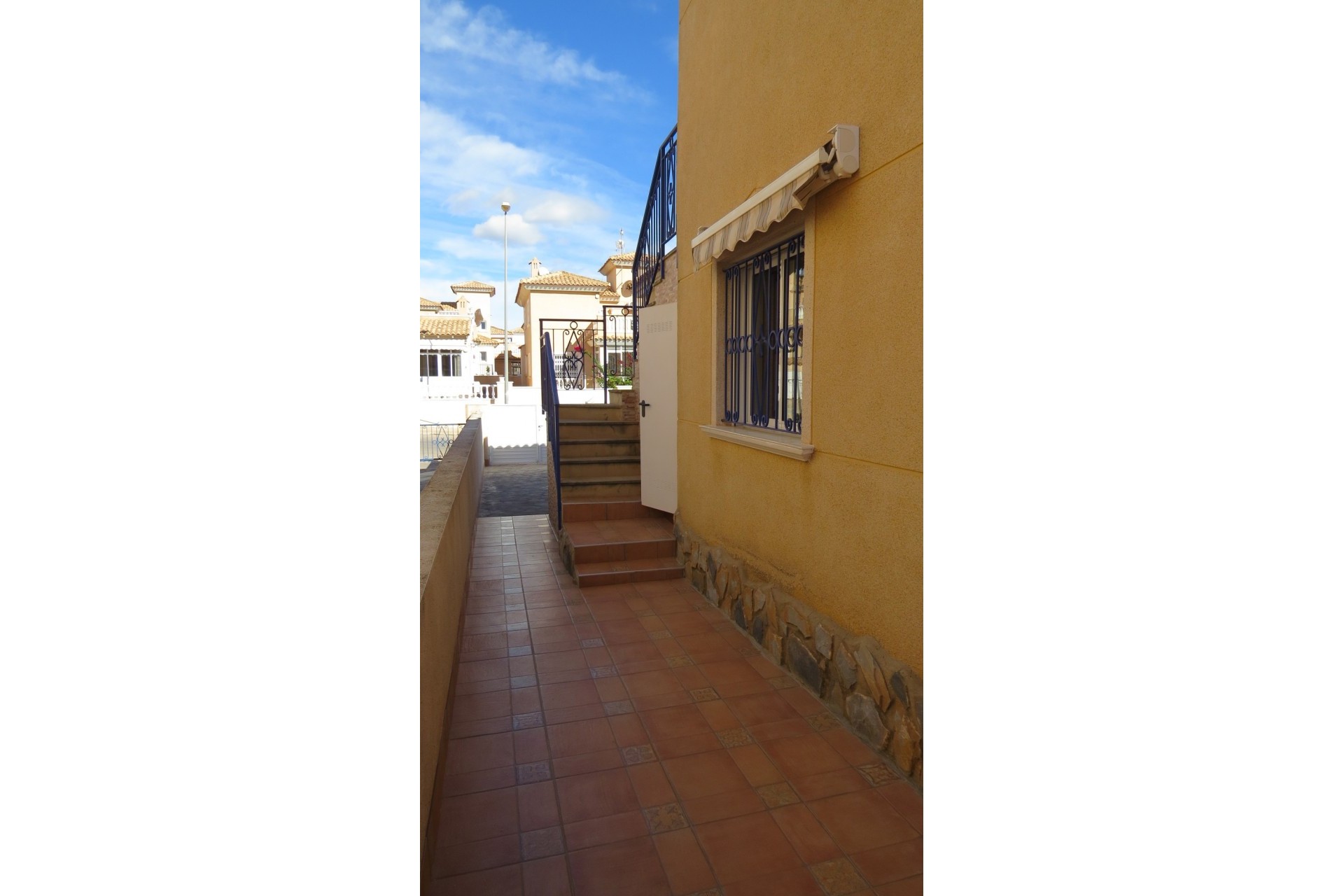 Resale - Chalet -
Orihuela Costa - Costa Blanca