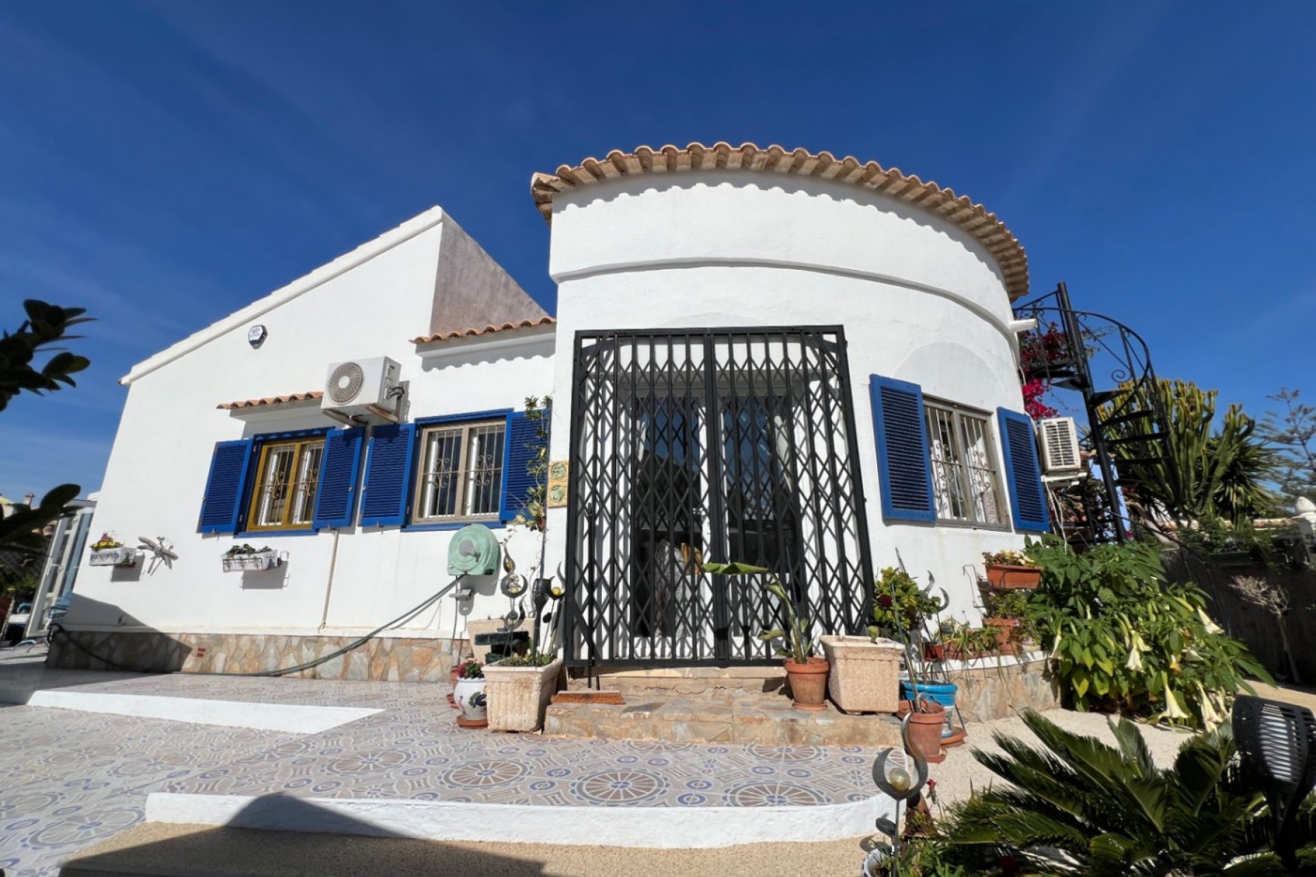 Resale - Chalet -
Orihuela Costa - Costa Blanca