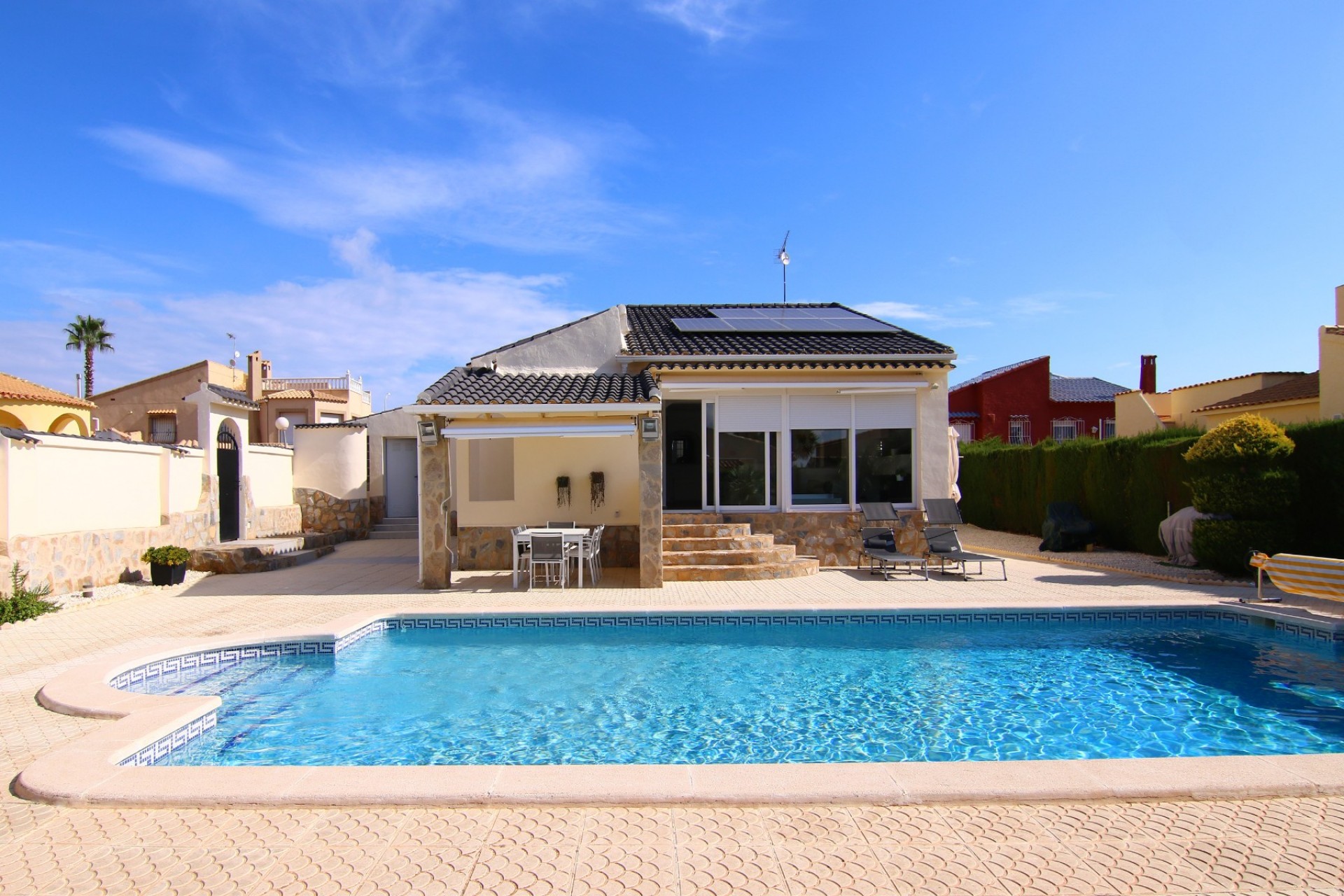 Resale - Chalet -
Orihuela Costa - Costa Blanca