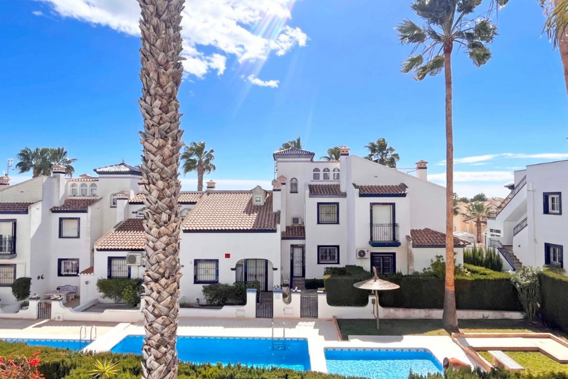 Resale - Chalet -
Orihuela Costa - Costa Blanca