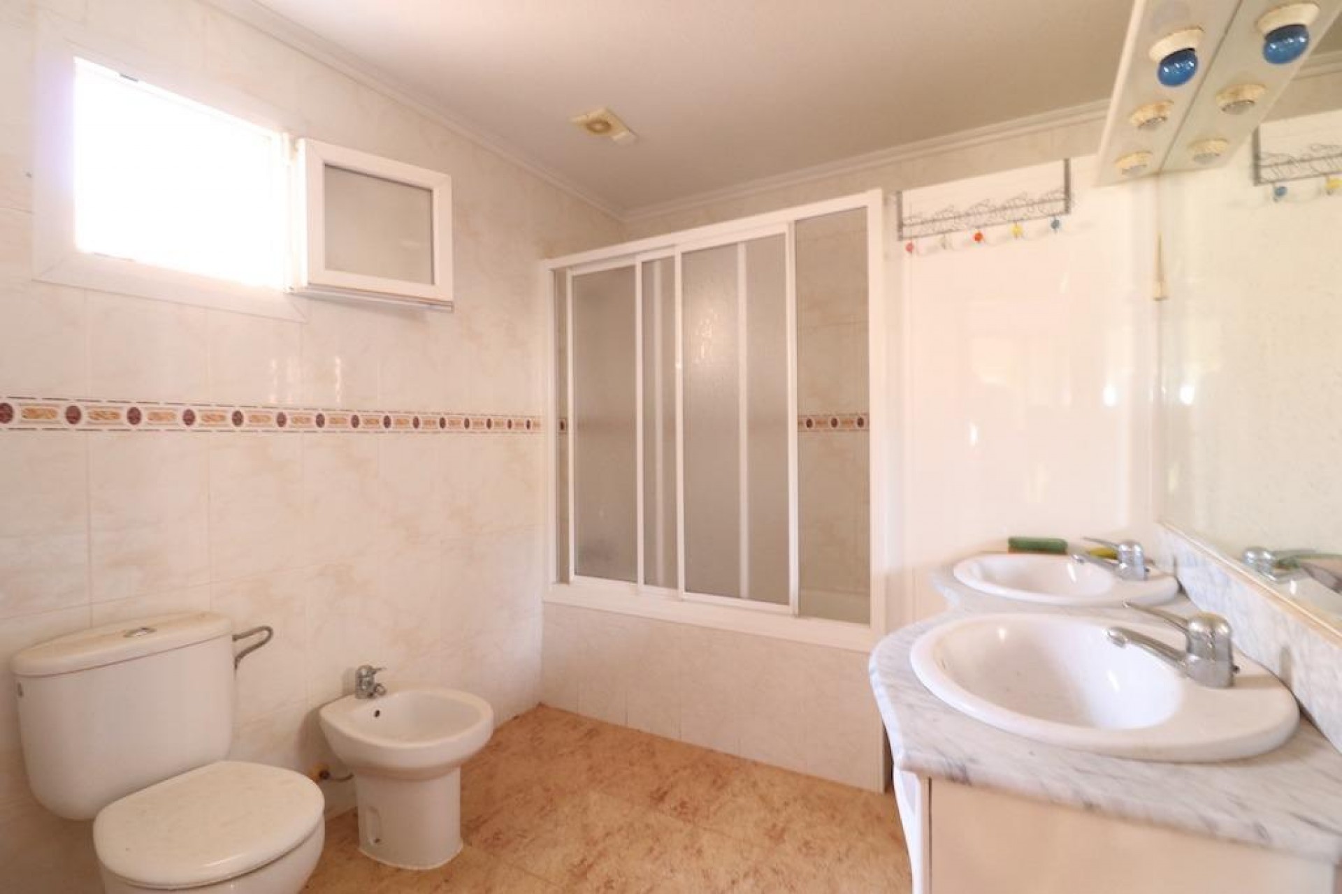 Resale - Chalet -
Orihuela Costa - Costa Blanca