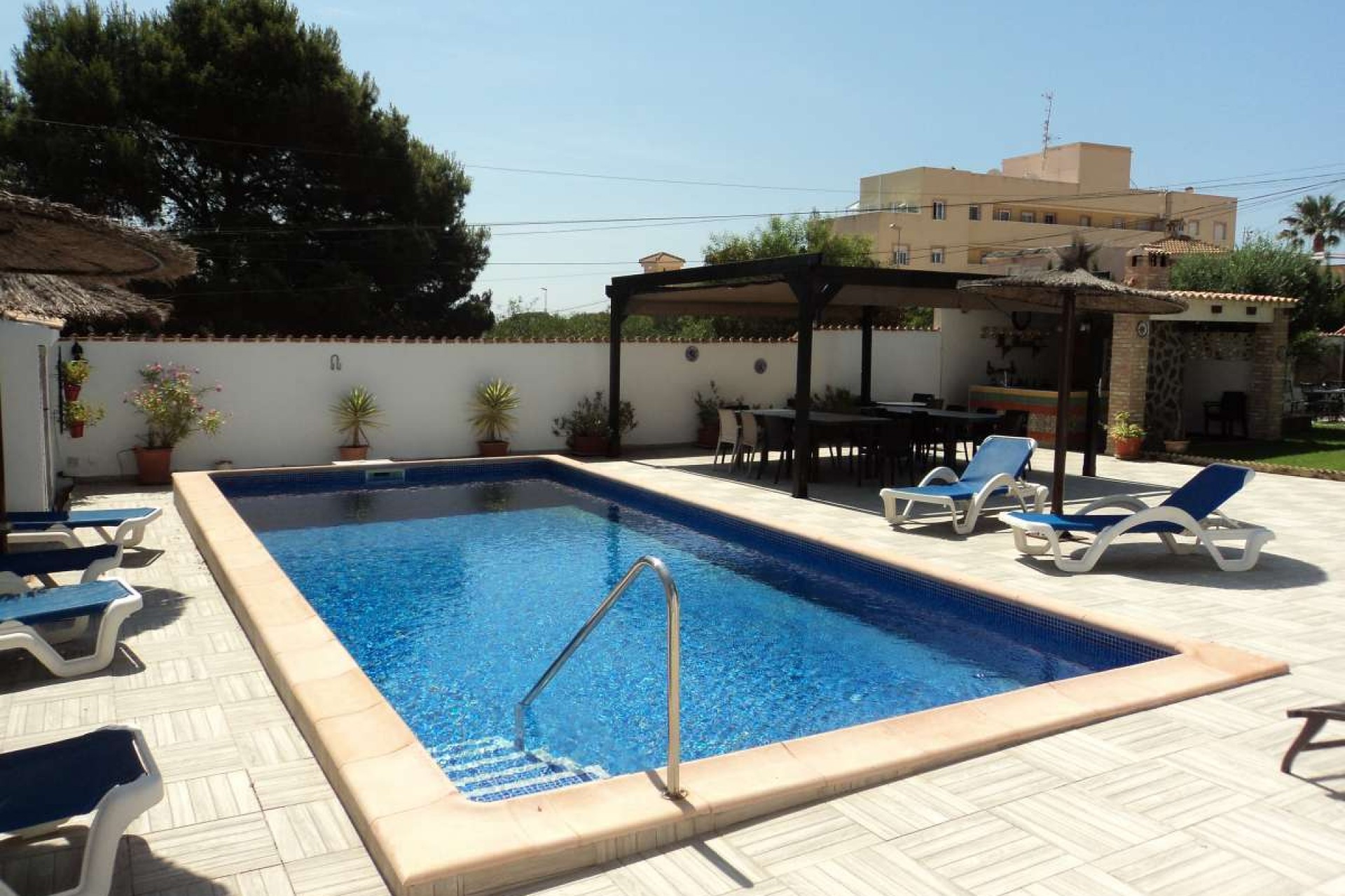 Resale - Chalet -
Orihuela Costa - Costa Blanca