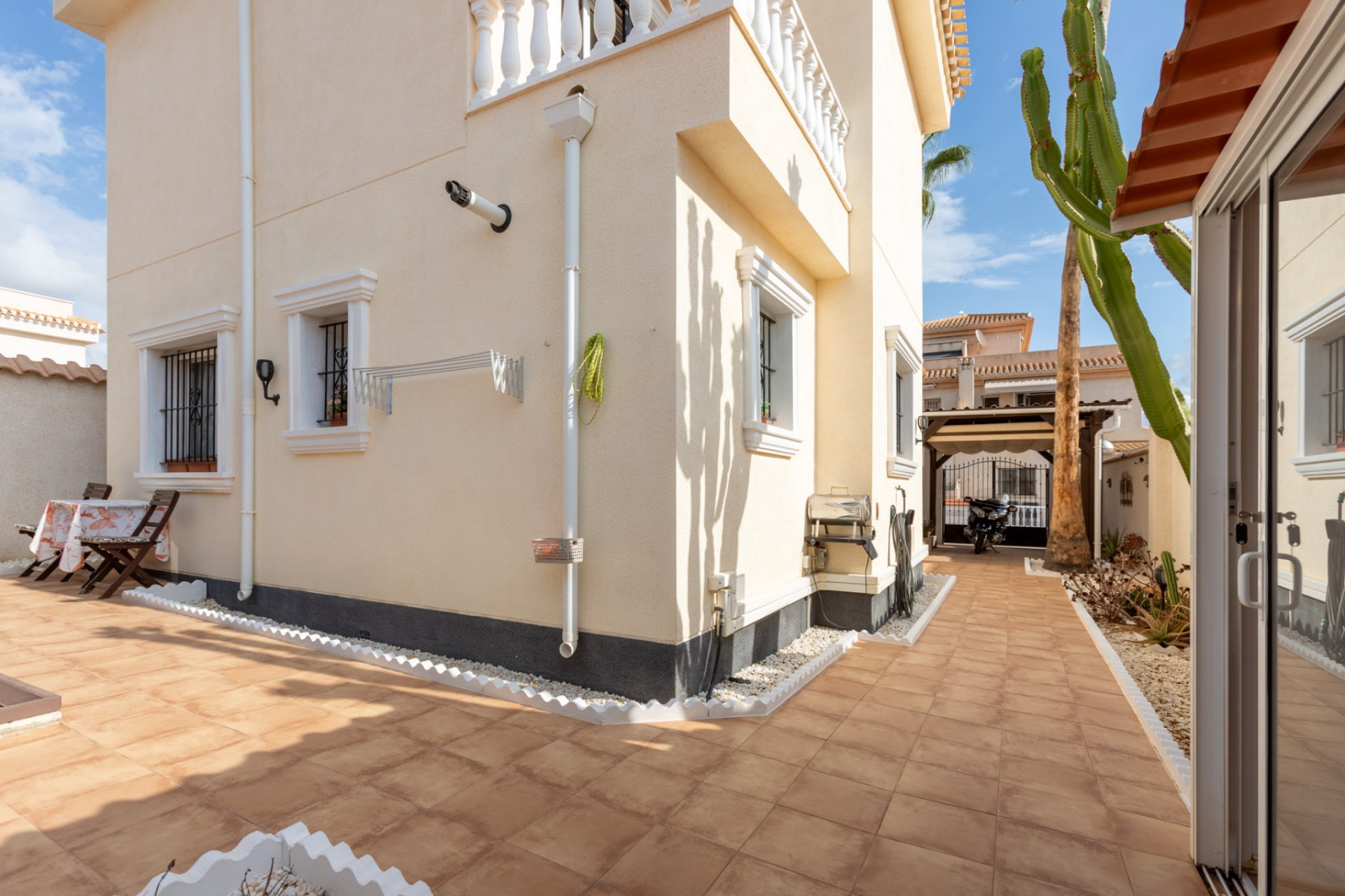 Resale - Chalet -
Orihuela Costa - Costa Blanca