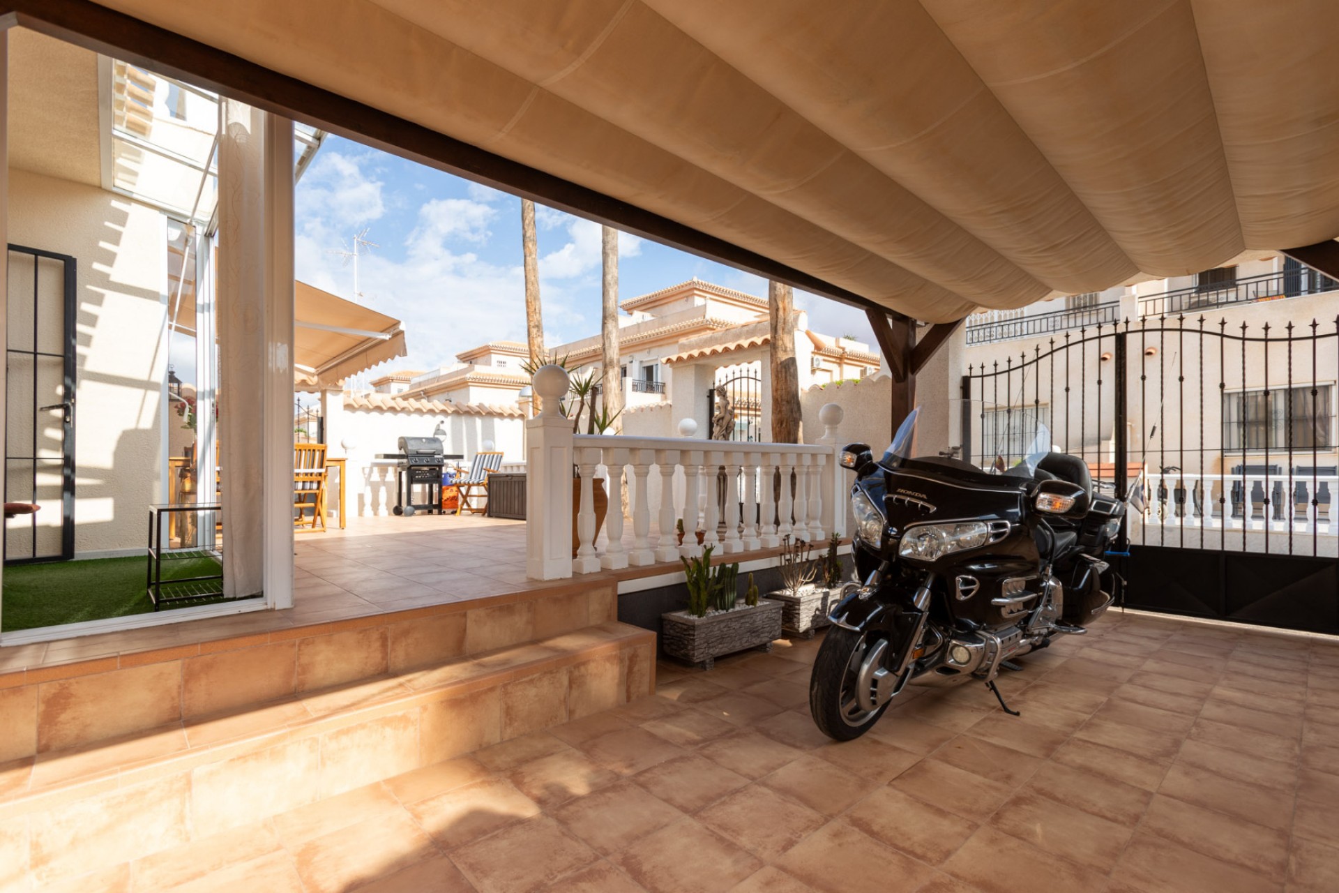 Resale - Chalet -
Orihuela Costa - Costa Blanca