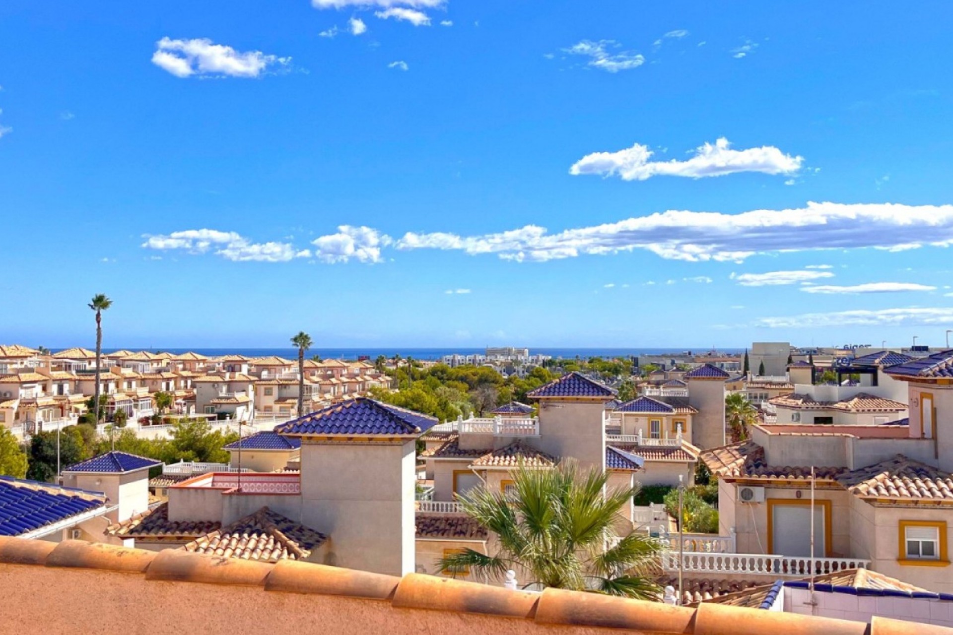 Resale - Chalet -
Orihuela Costa - Costa Blanca