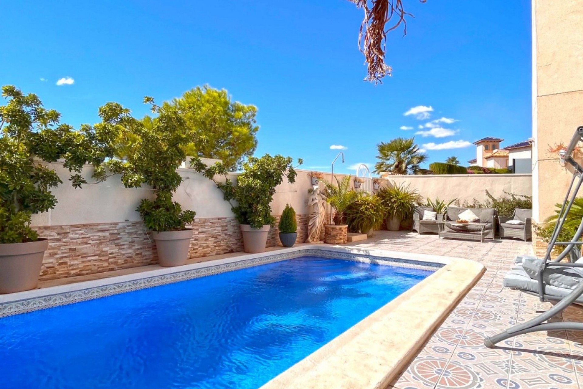 Resale - Chalet -
Orihuela Costa - Costa Blanca