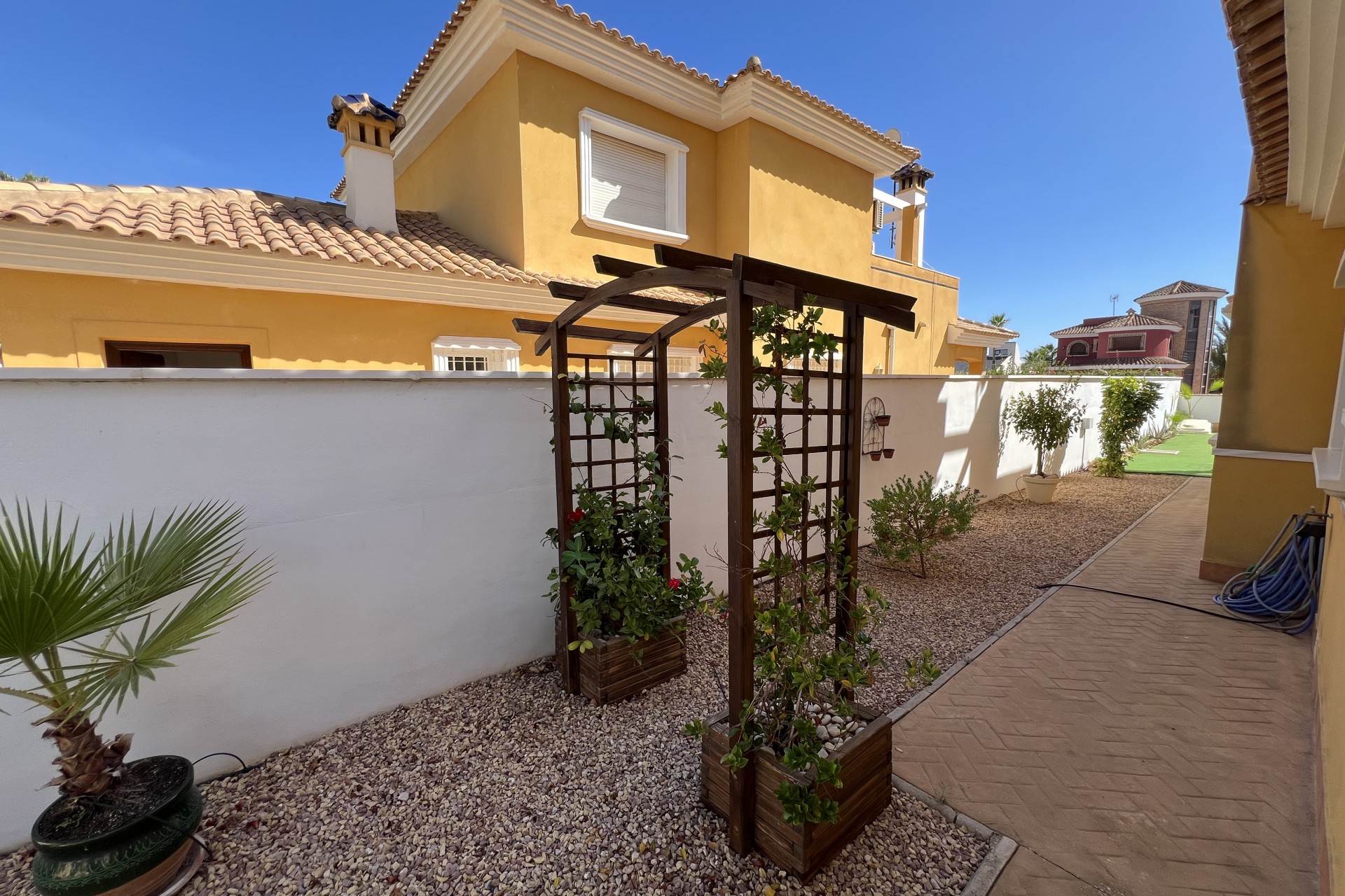 Resale - Chalet -
Orihuela Costa - Costa Blanca