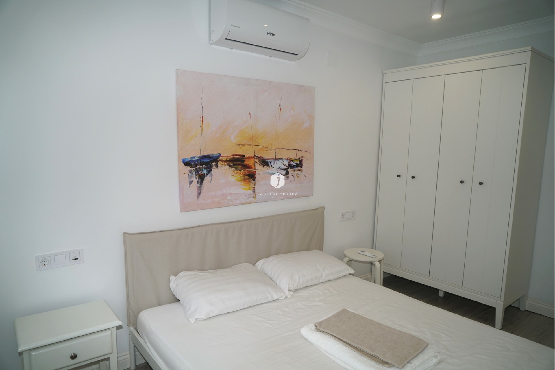 Resale - Chalet -
Orihuela Costa - Costa Blanca