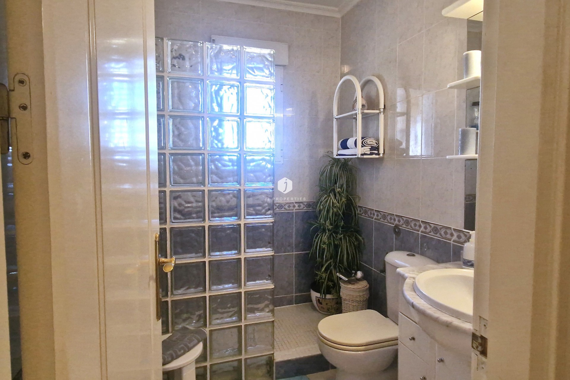 Resale - Chalet -
Orihuela Costa - Costa Blanca