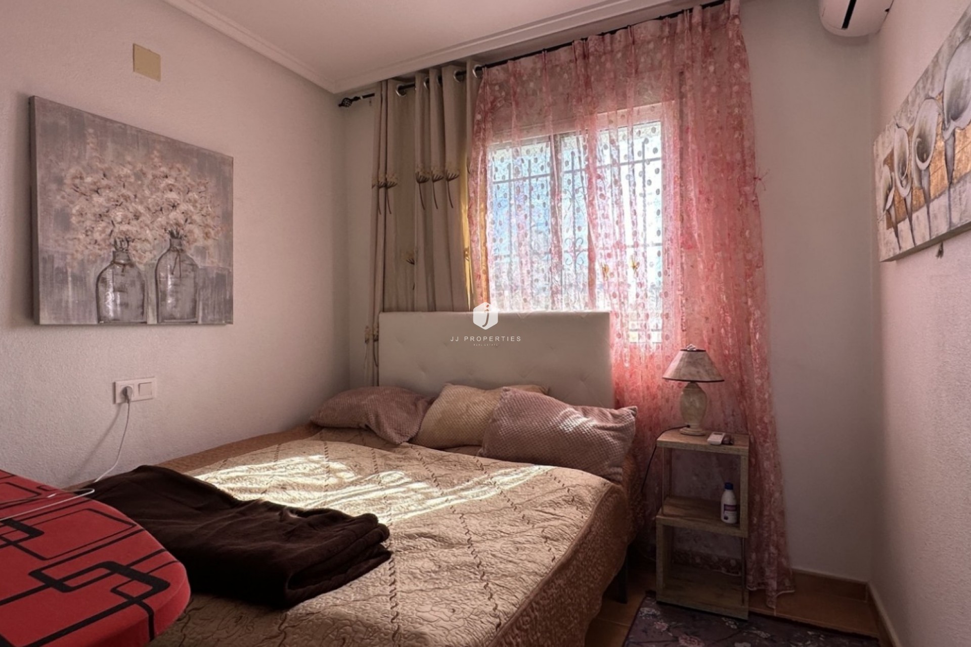 Resale - Chalet -
Orihuela Costa - Costa Blanca