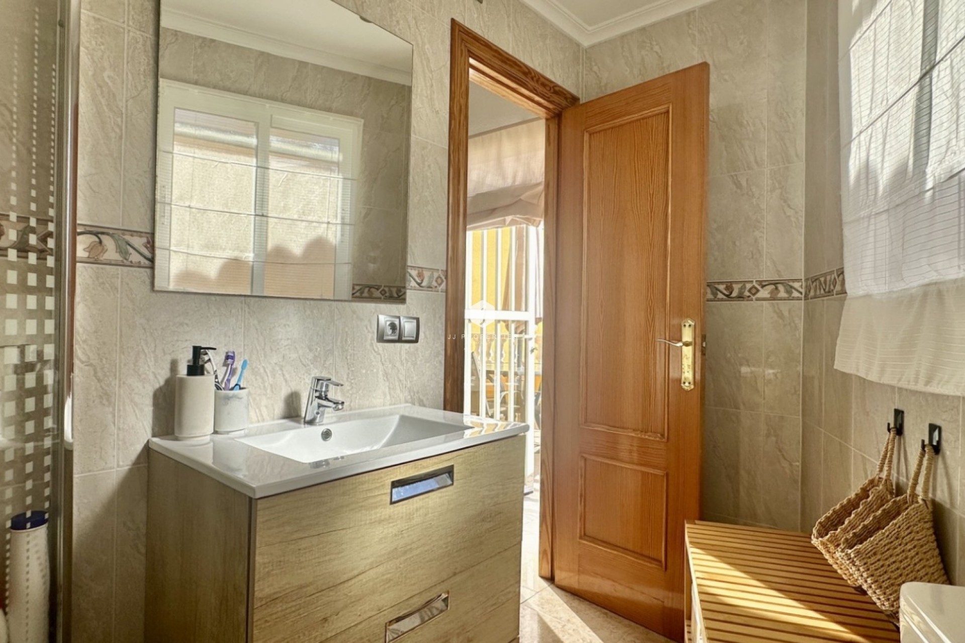 Resale - Chalet -
Orihuela Costa - Costa Blanca