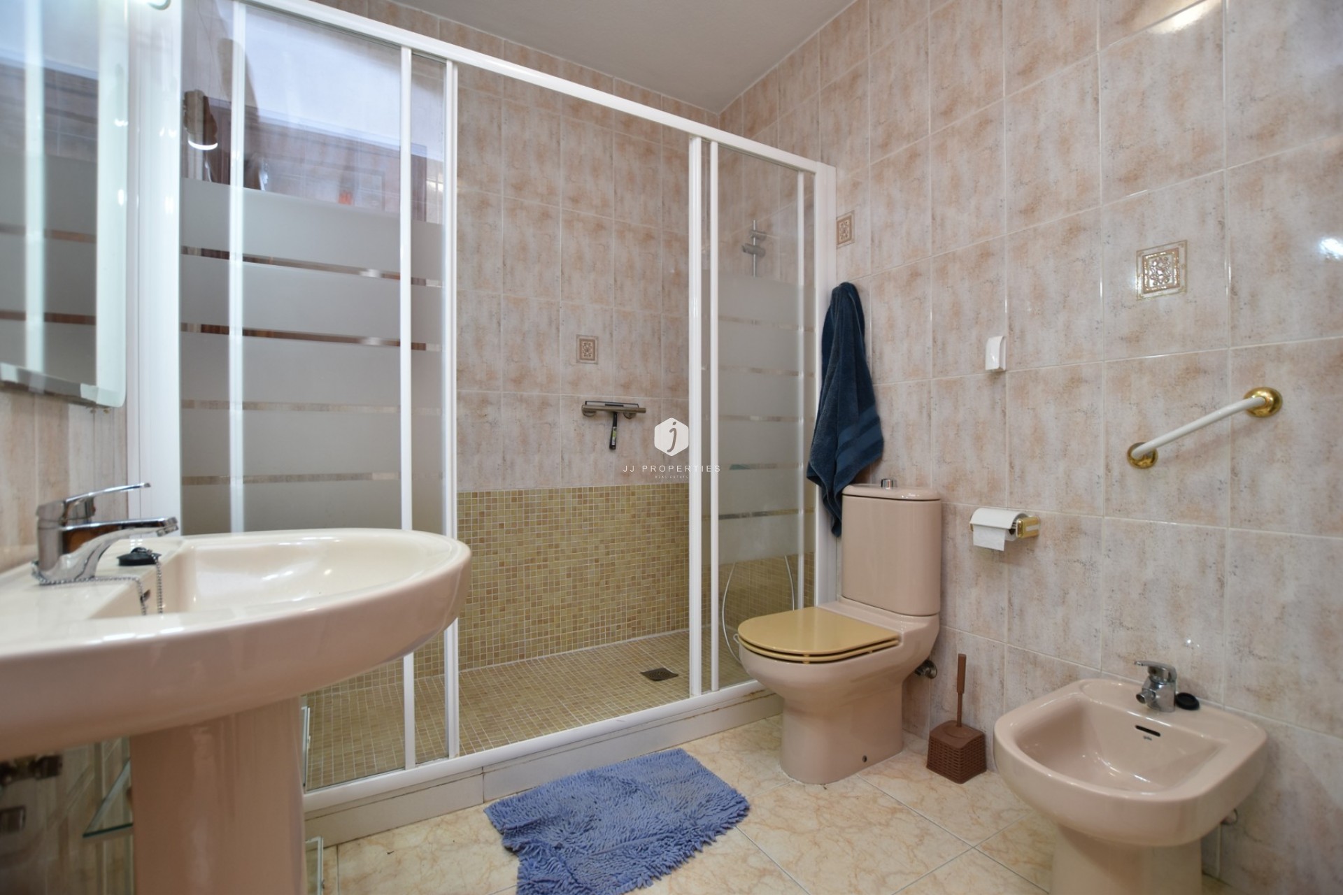 Resale - Chalet -
Orihuela Costa - Costa Blanca