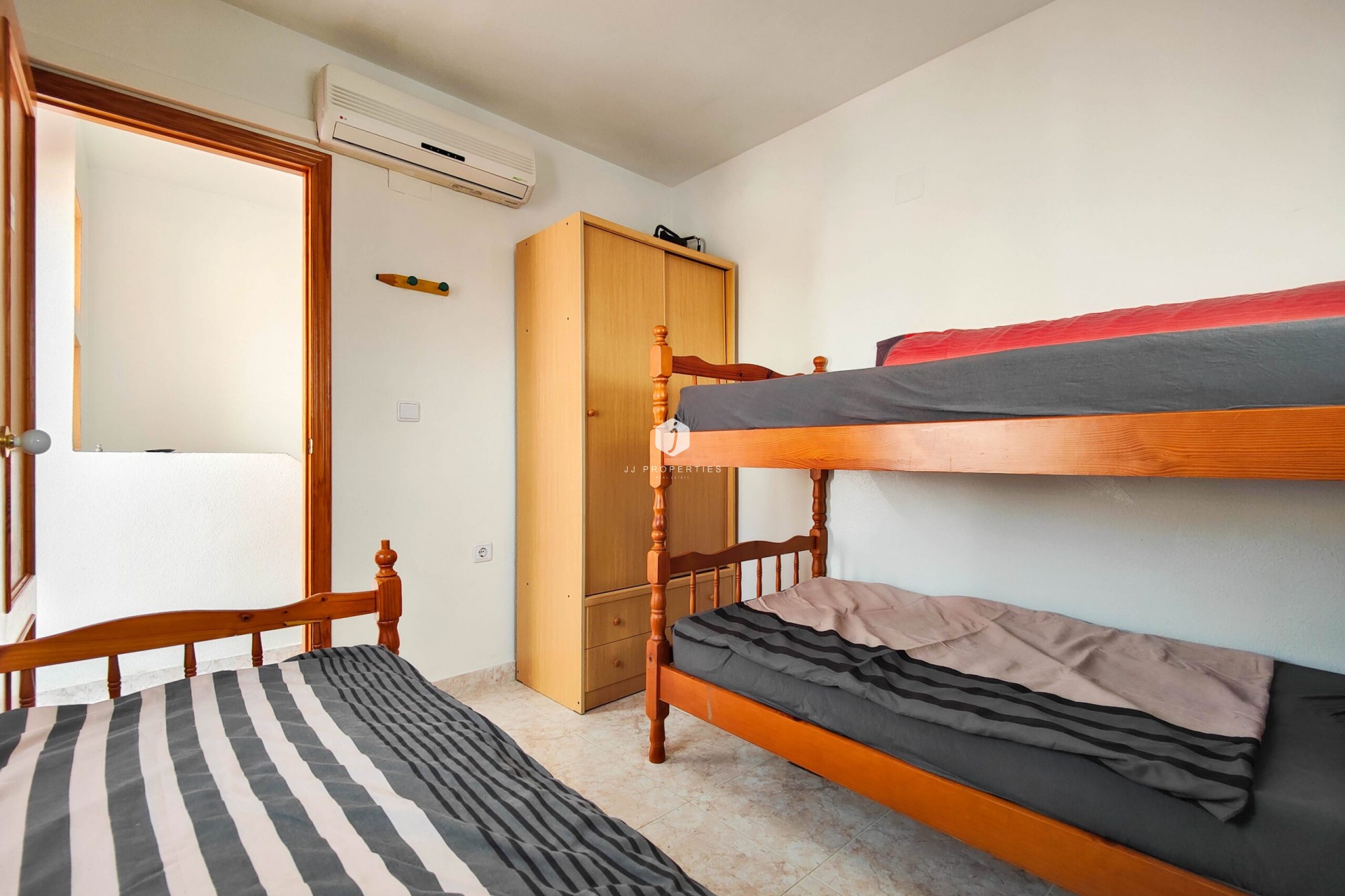 Resale - Chalet -
Orihuela Costa - Costa Blanca