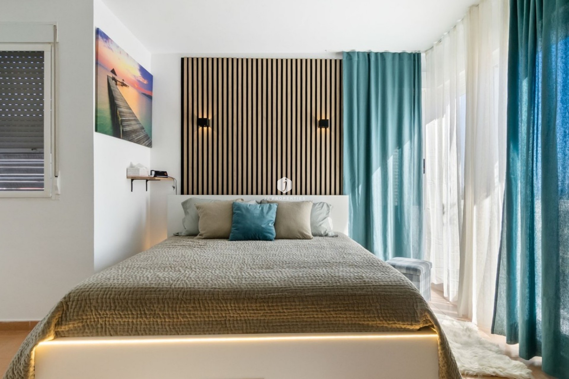 Resale - Chalet -
Orihuela Costa - Costa Blanca