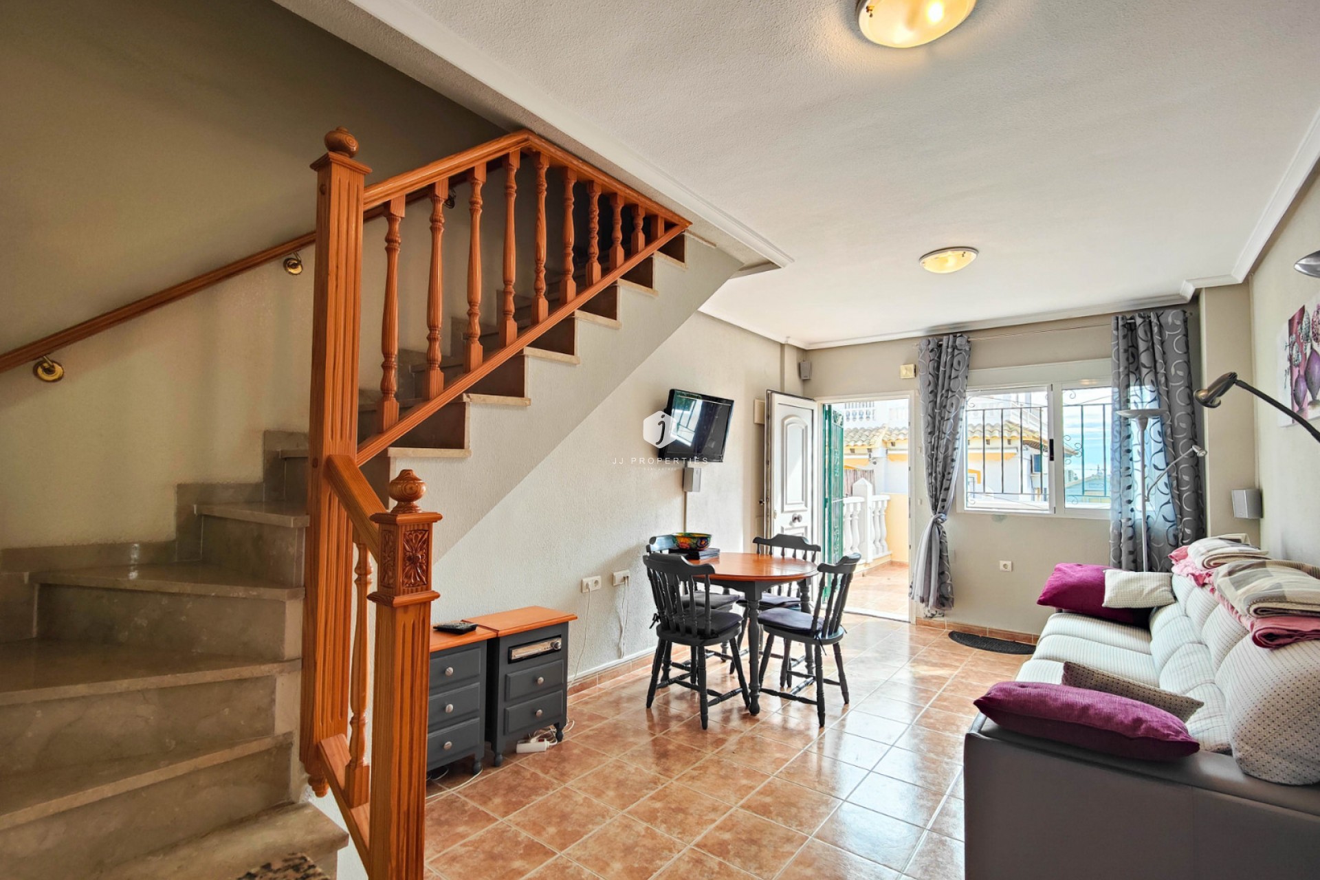 Resale - Chalet -
Orihuela Costa - Costa Blanca