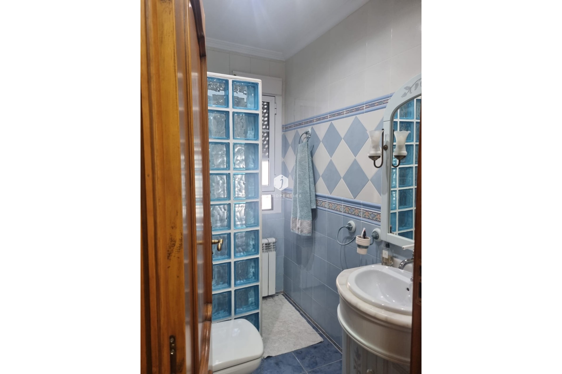 Resale - Chalet -
Orihuela Costa - Costa Blanca