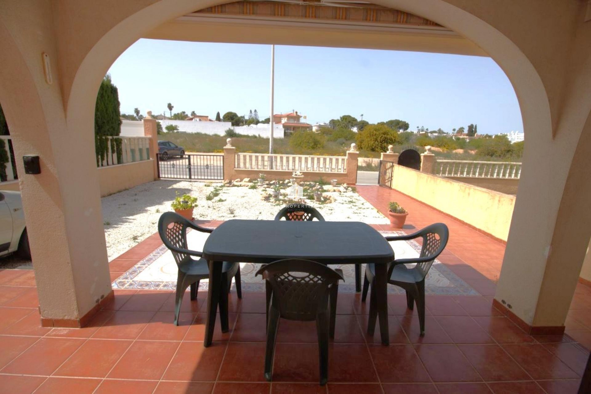 Resale - Chalet -
Orihuela Costa - Costa Blanca