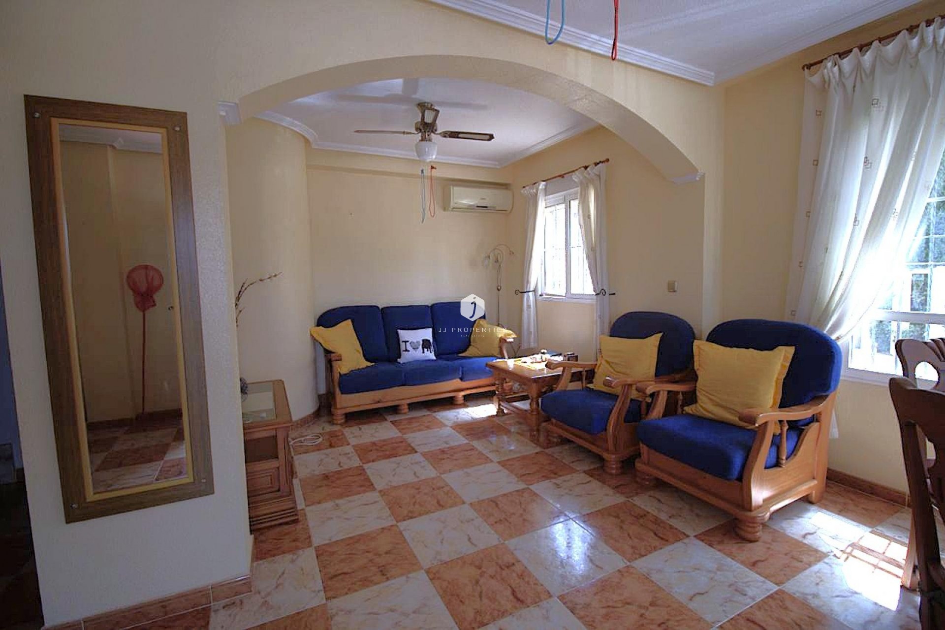 Resale - Chalet -
Orihuela Costa - Costa Blanca