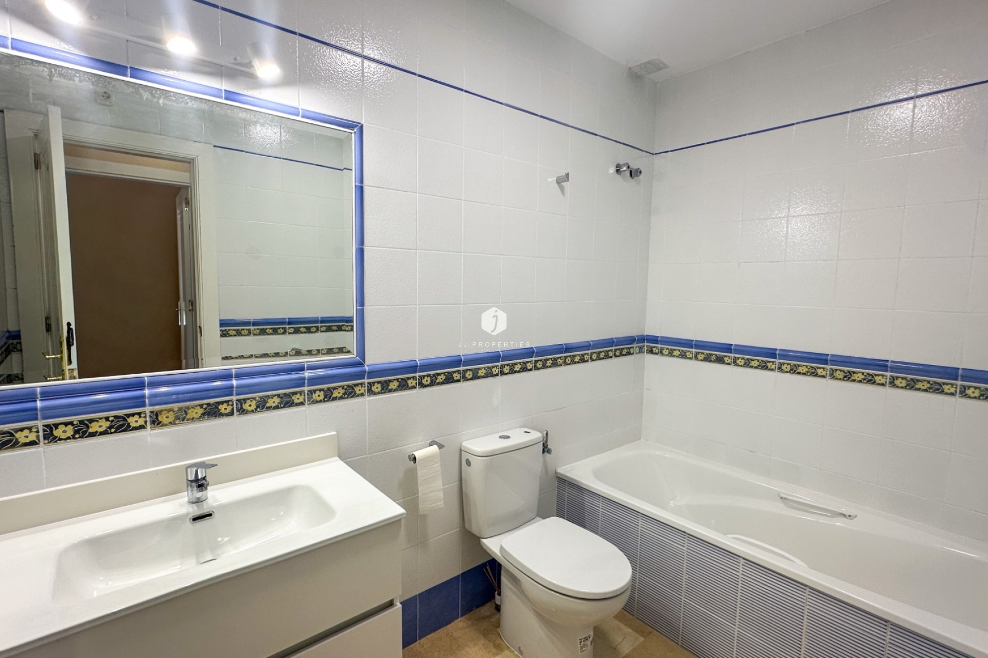 Resale - Chalet -
Orihuela Costa - Costa Blanca