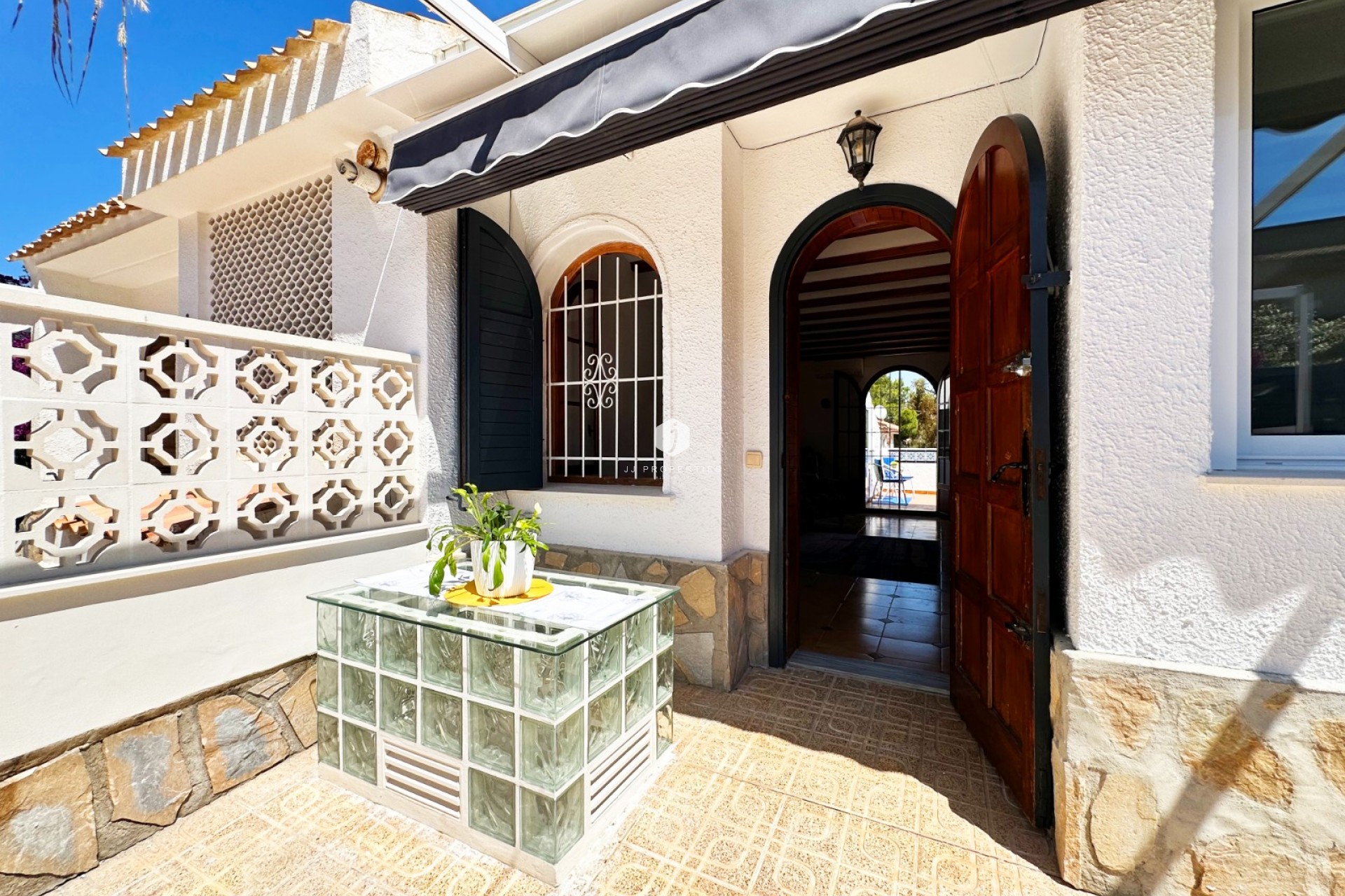 Resale - Chalet -
Orihuela Costa - Costa Blanca