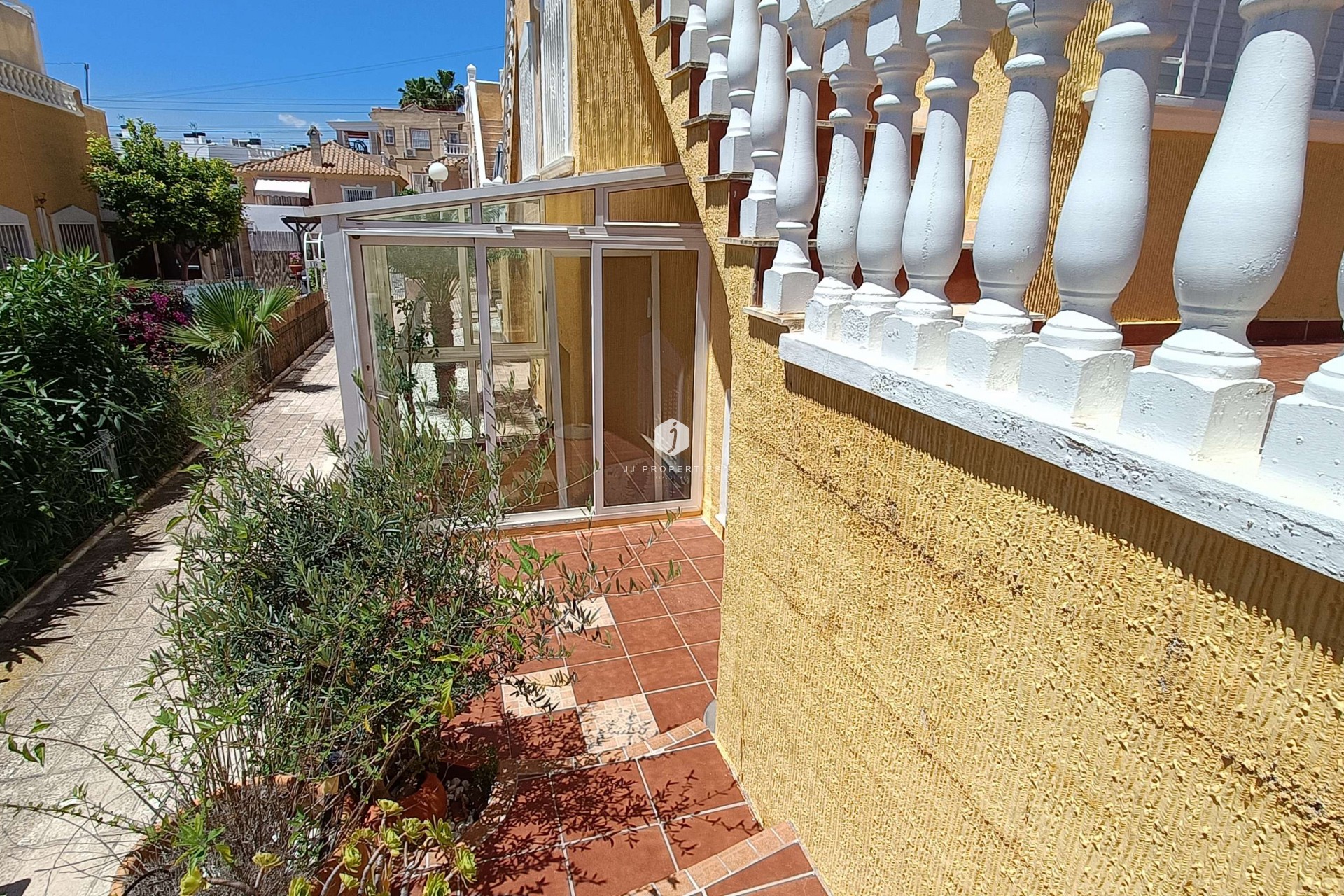 Resale - Chalet -
Orihuela Costa - Costa Blanca