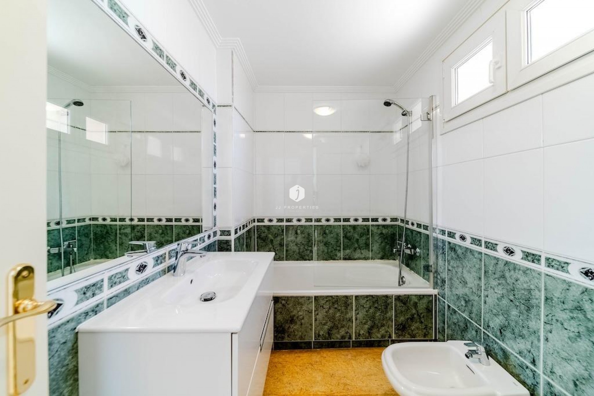 Resale - Chalet -
Orihuela Costa - Costa Blanca