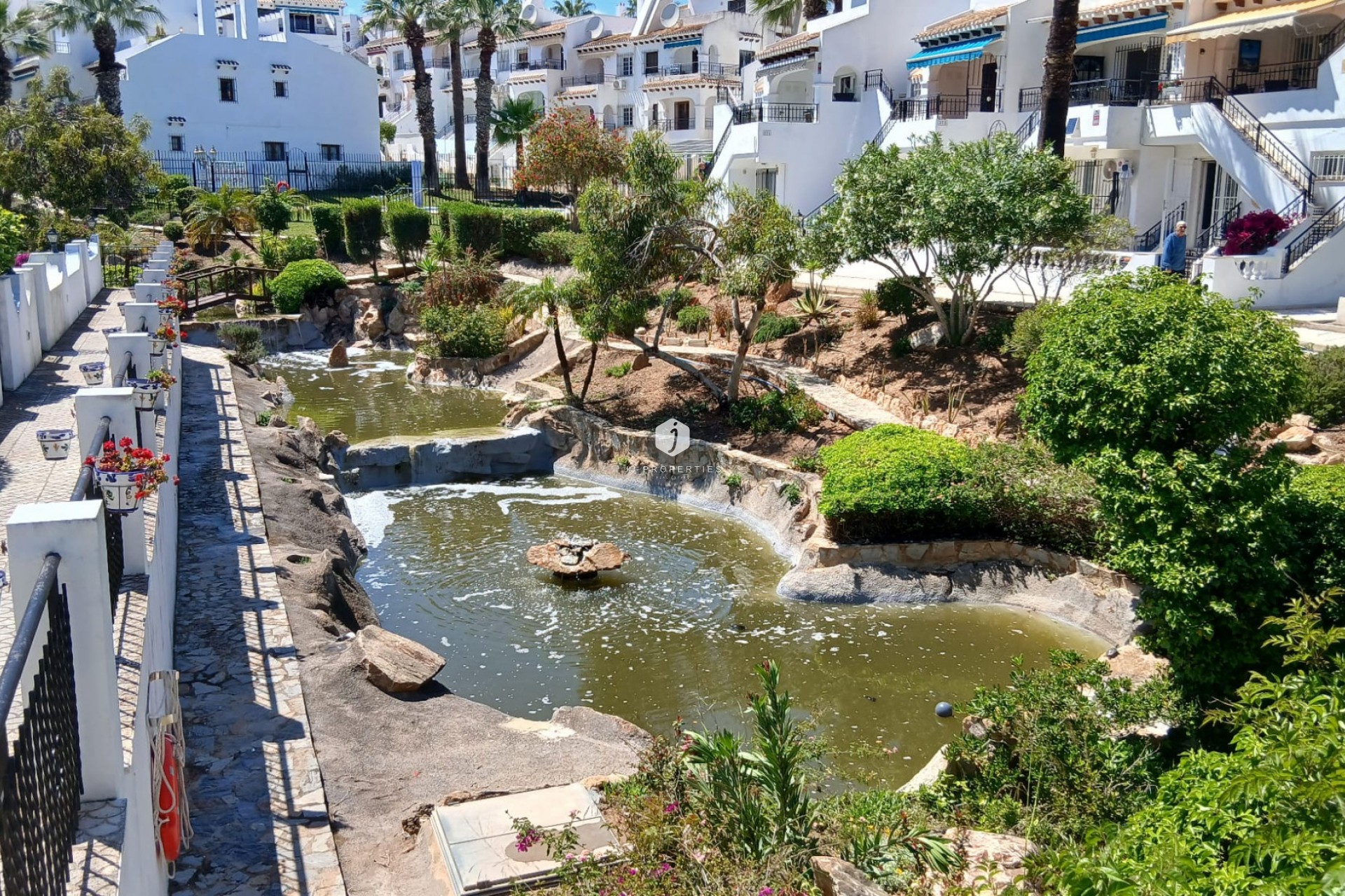 Resale - Chalet -
Orihuela Costa - Costa Blanca