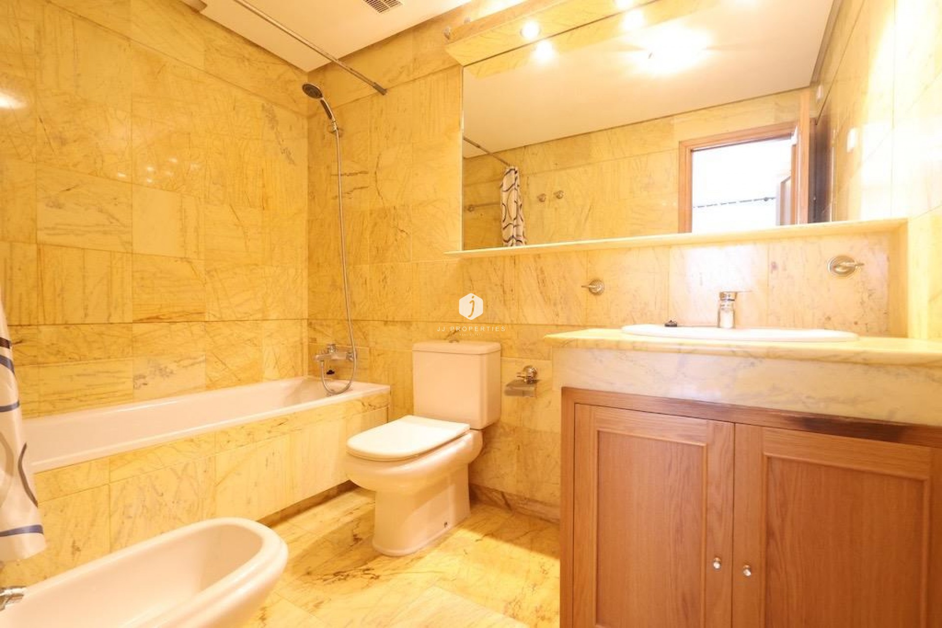 Resale - Chalet -
Orihuela Costa - Costa Blanca