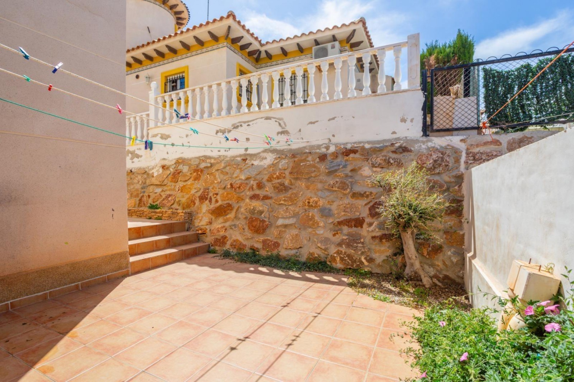 Resale - Chalet -
Orihuela Costa - La Zenia