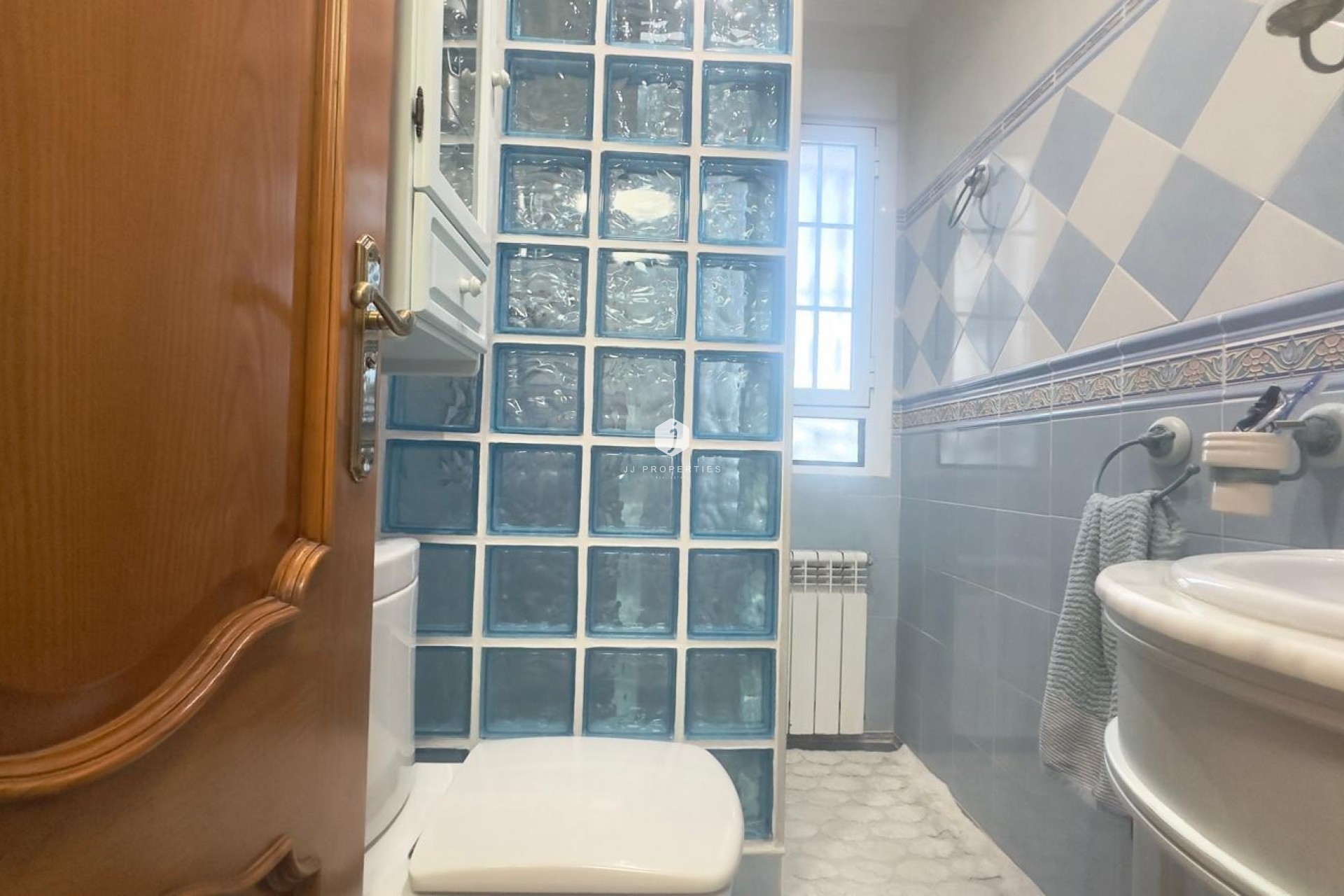 Resale - Chalet -
Orihuela Costa - La Zenia