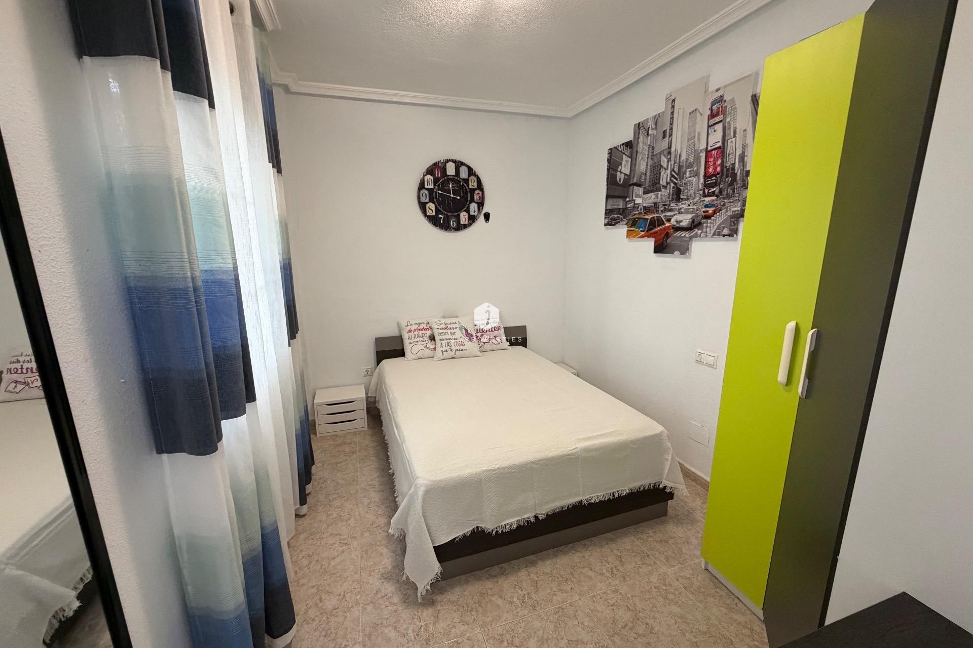 Resale - Chalet -
Orihuela Costa - La Zenia