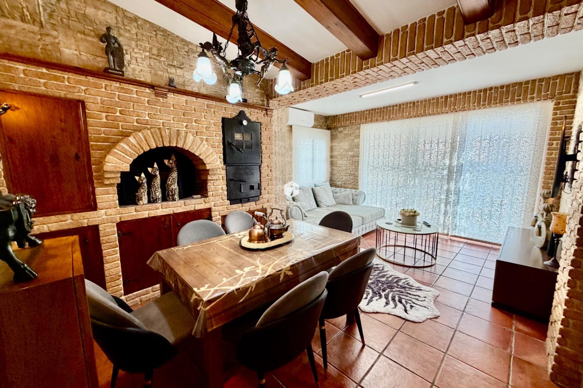Resale - Chalet -
Orihuela Costa - La Zenia